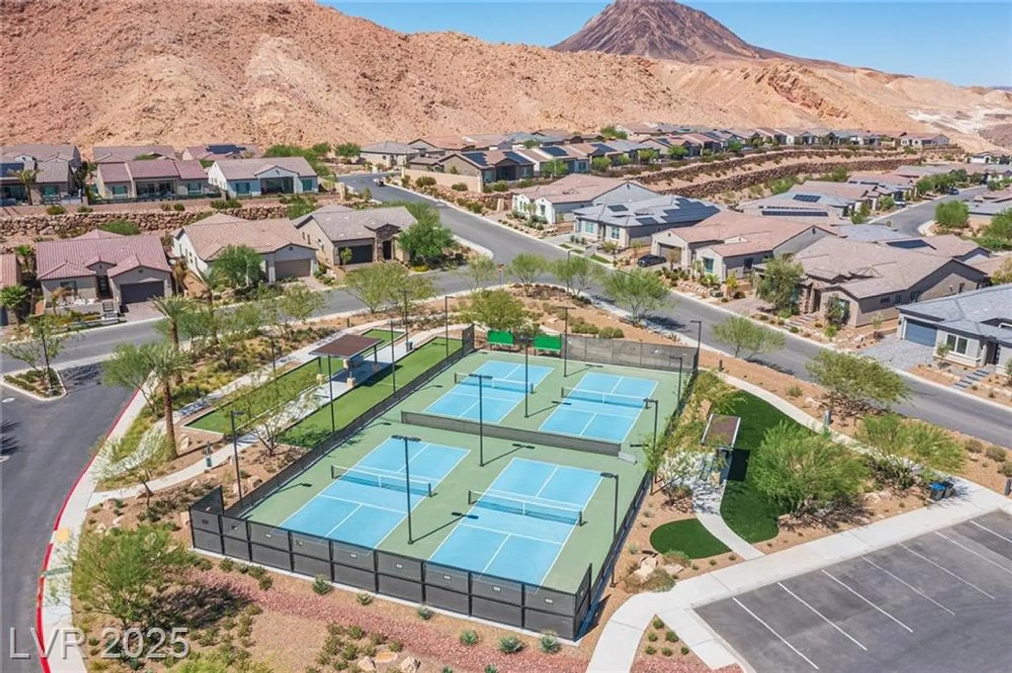 Property Slideshow image 49 of 55 | 35 cliffwater st, Henderson, NV, 89011