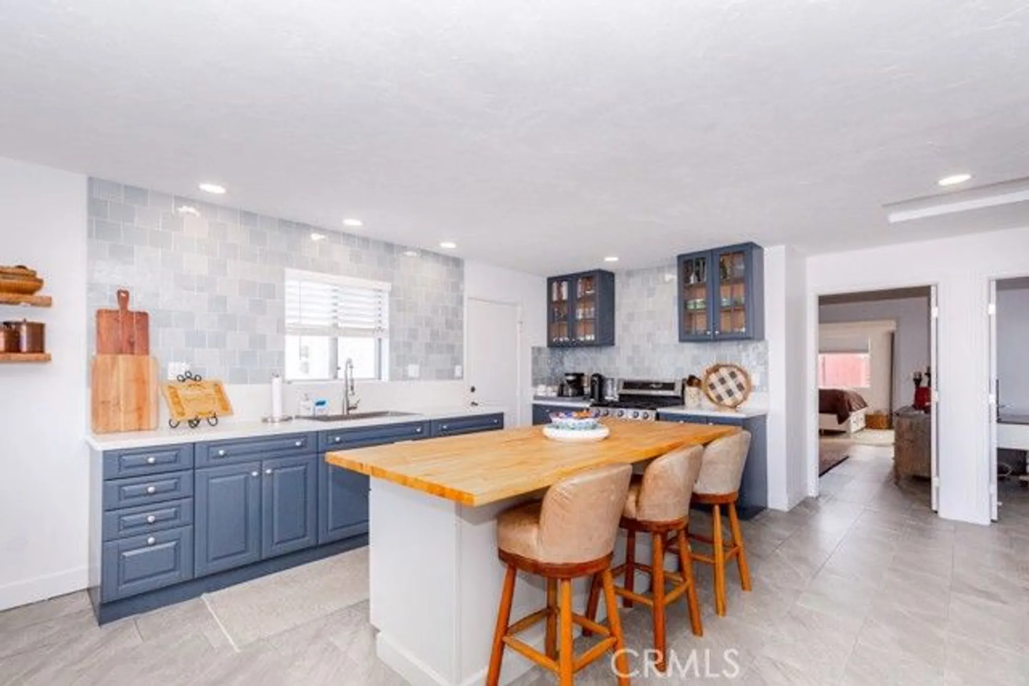 Property Slideshow image 25 of 46 | 3547 mira pacific dr, Oceanside, CA, 92056