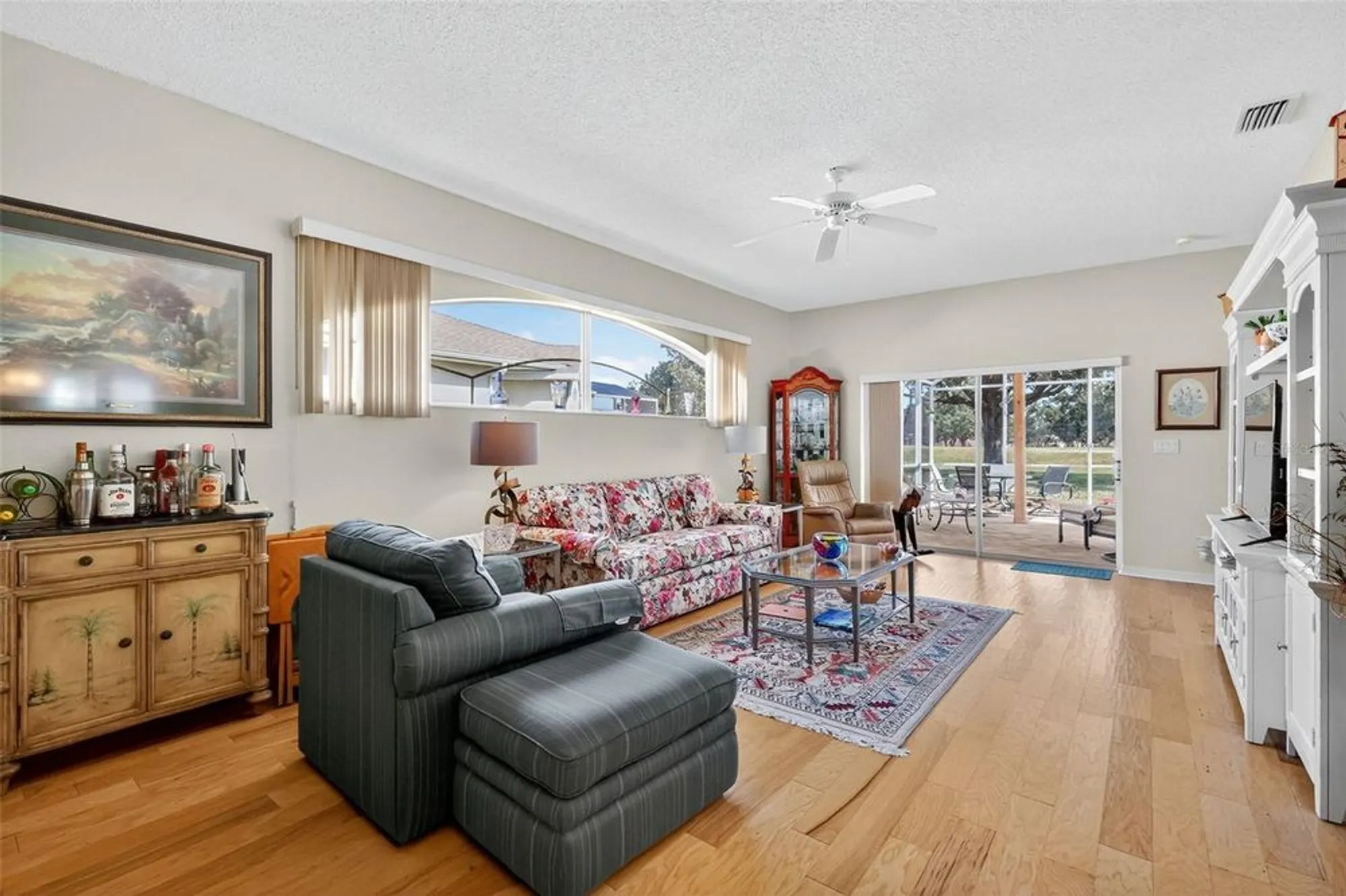 Property Slideshow image 10 of 66 | 21202 braveheart dr, Leesburg, FL, 34748