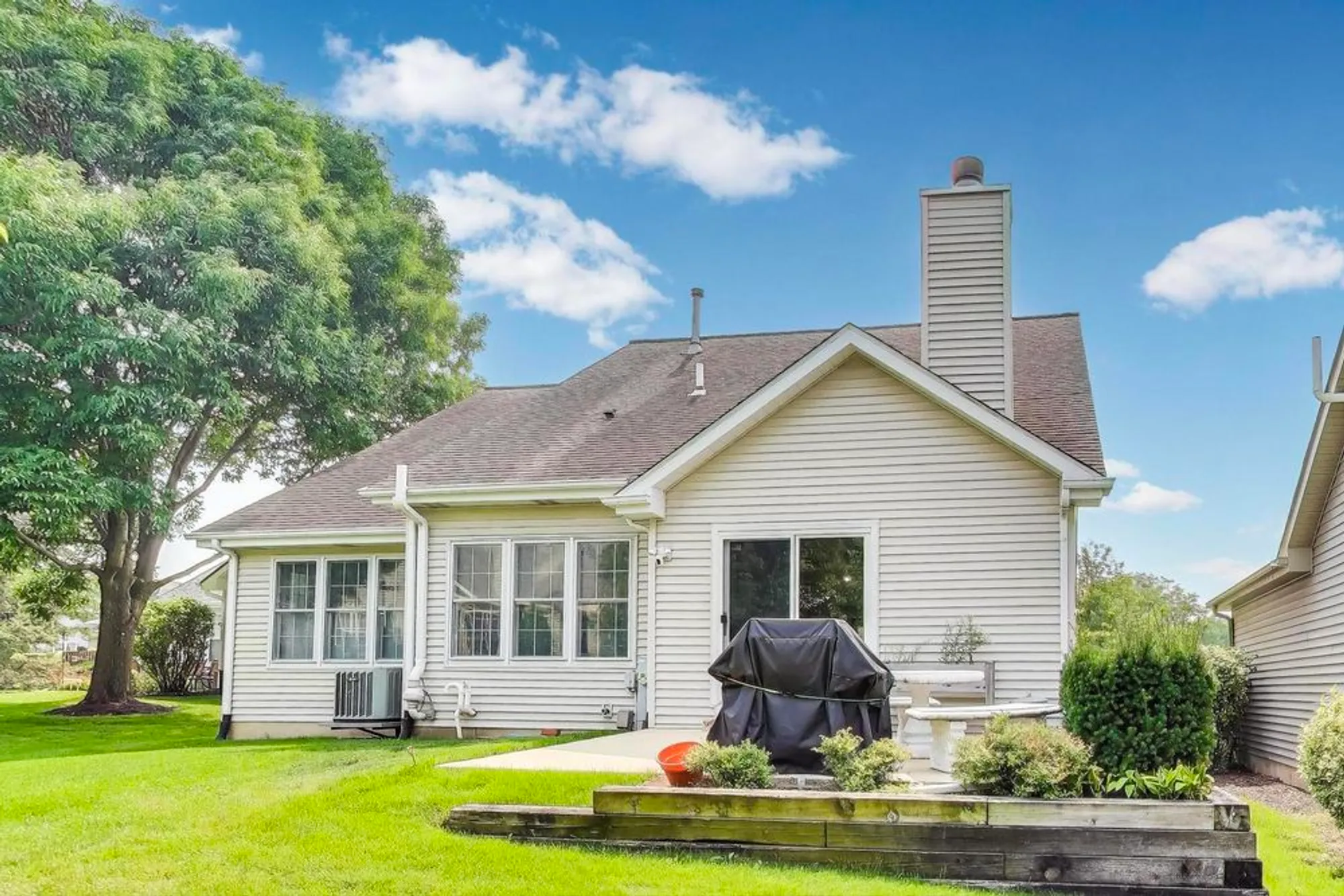 Property Slideshow image 35 of 44 | 13453 tall pines ln, Plainfield, IL, 60544