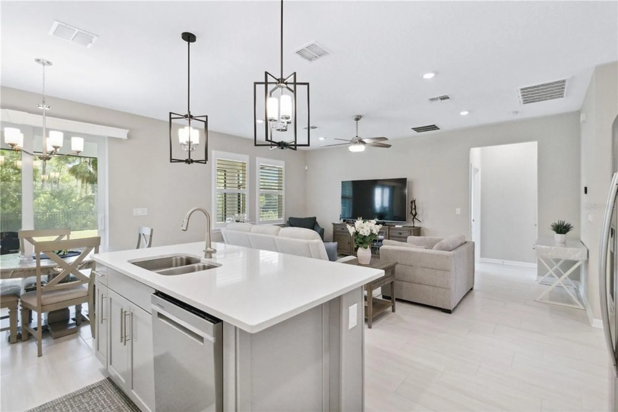 Property Slideshow image 16 of 55 | 412 daylily blvd, Nokomis, FL, 34275