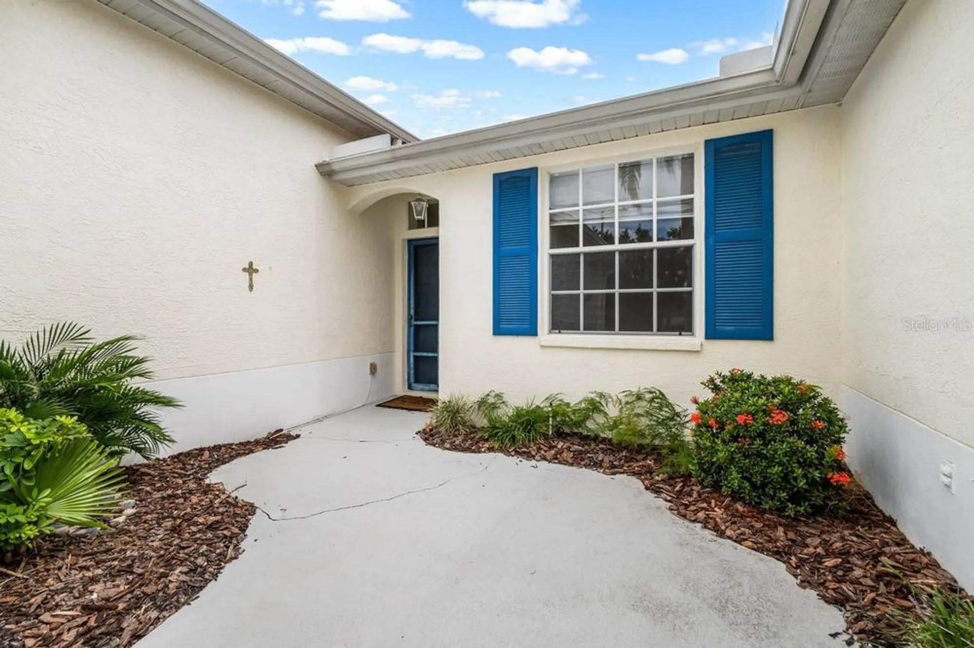 Property Slideshow image 7 of 47 | 1012 radison lake ct 59, Sun City Center, FL, 33573