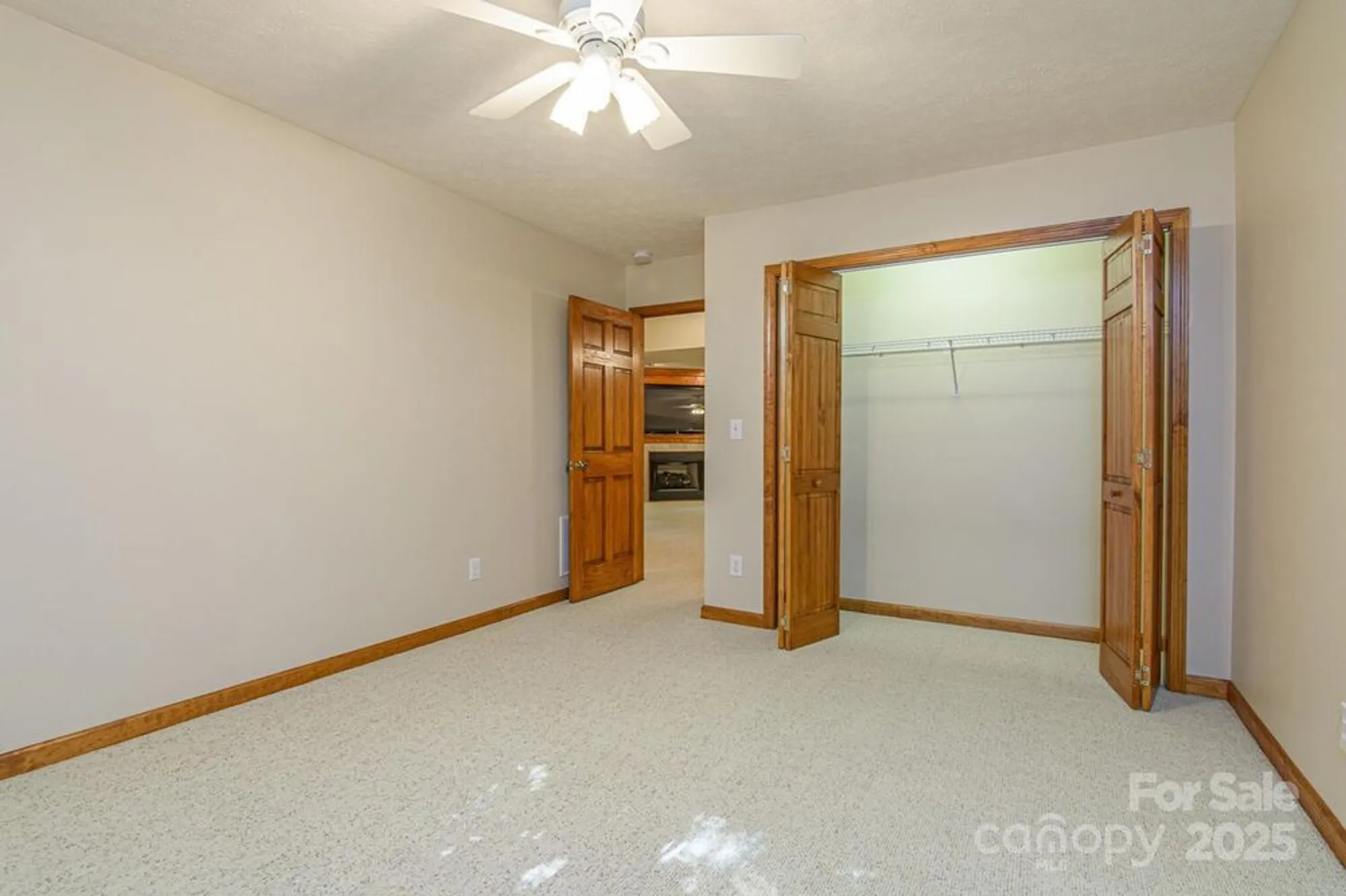 Property Slideshow image 38 of 46 | 299 carriage summitt way, Hendersonville, NC, 28791