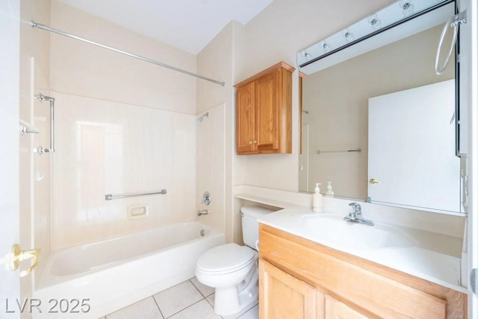 Property Slideshow image 17 of 36 | 2125 capestone st, Las Vegas, NV, 89134