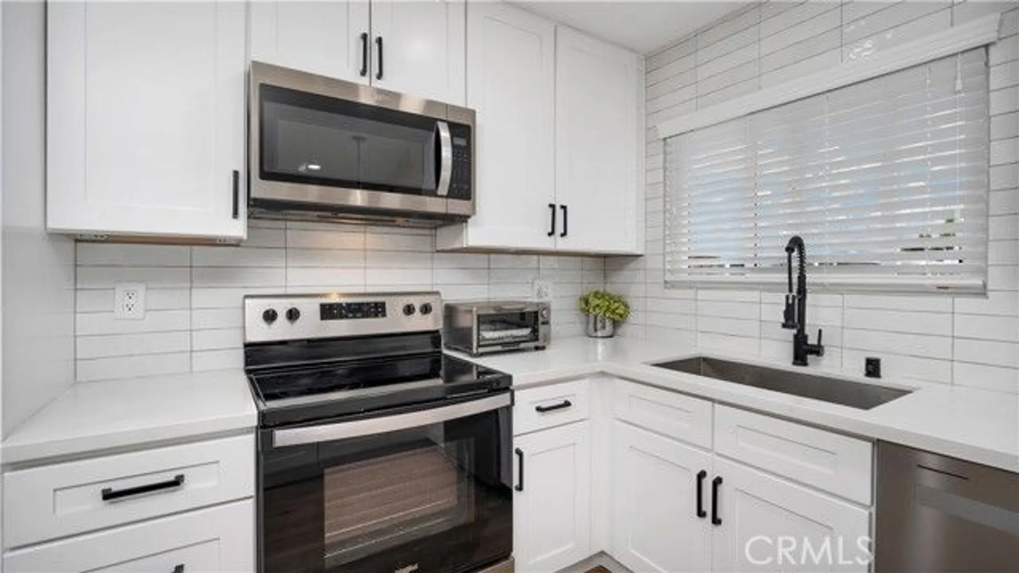 Property Slideshow image 10 of 35 | 27061 sun city blvd, Menifee, CA, 92586