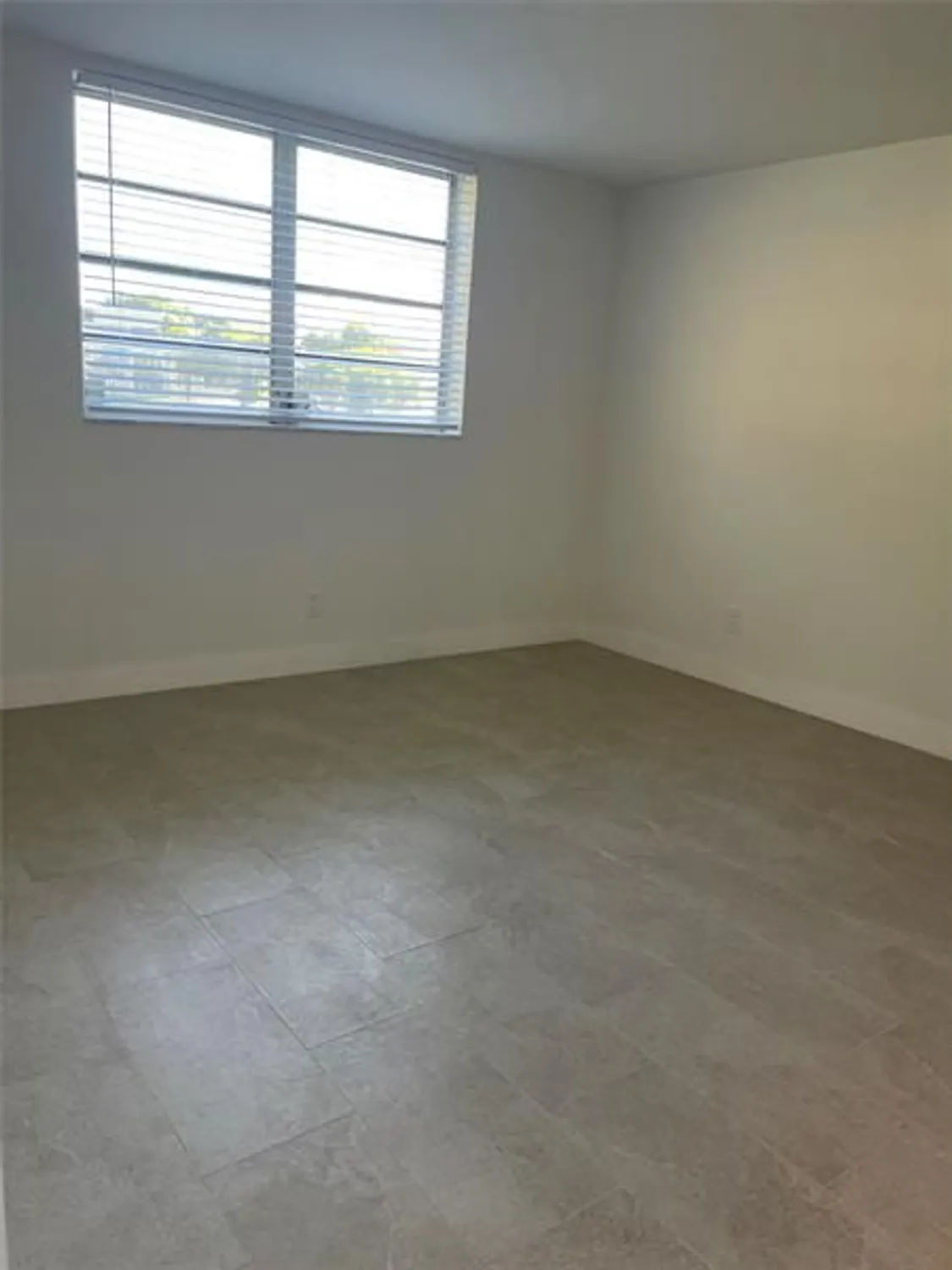 Property Slideshow image 16 of 27 | 5890 nw 64th ave apt 103, Fort Lauderdale, FL, 33319