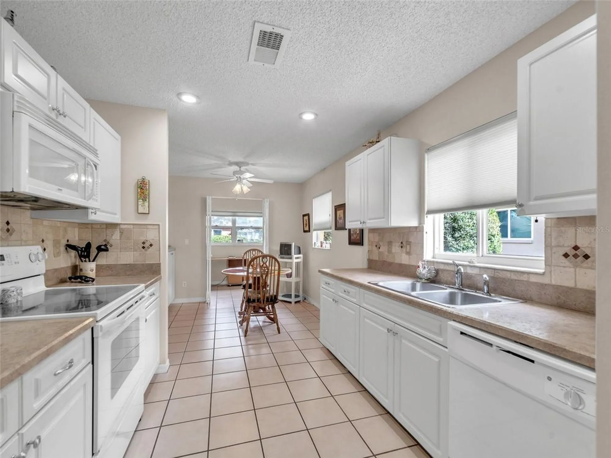 Property Slideshow image 16 of 45 | 2237 mayfield palms ln # 2237, Sun City Center, FL, 33573