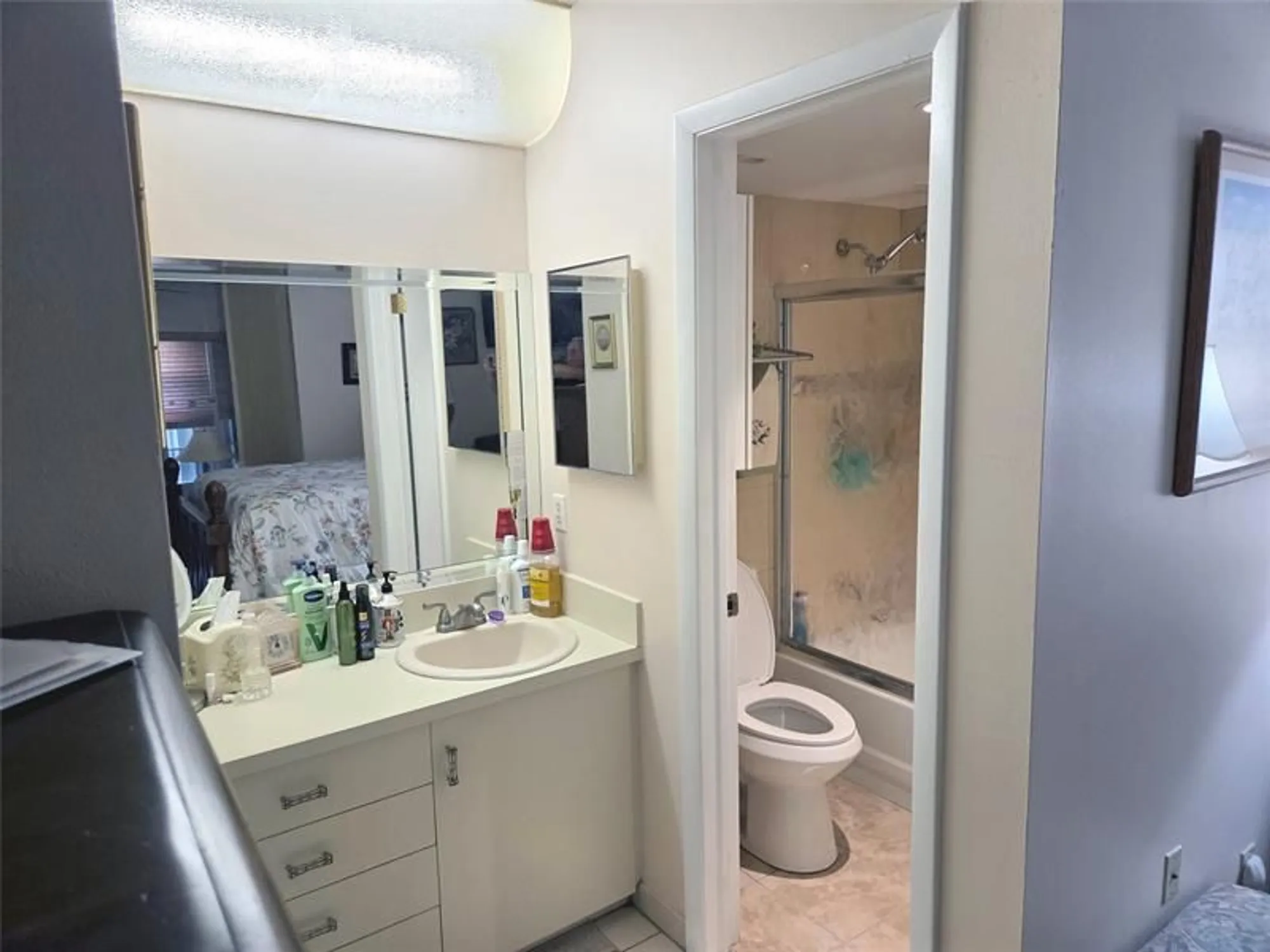 Property Slideshow image 12 of 21 | 6700 royal palm blvd 102d, Margate, FL, 33063