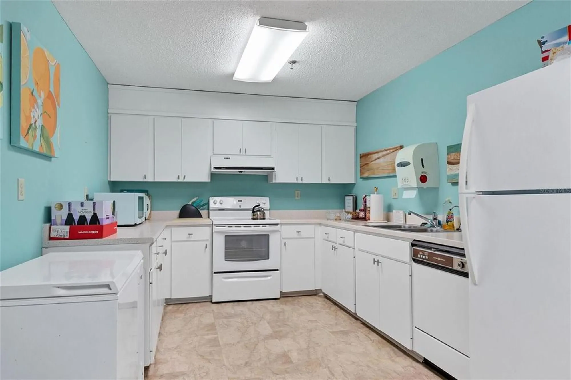 Property Slideshow image 46 of 51 | 3443 tallywood cir 7061, Sarasota, FL, 34237