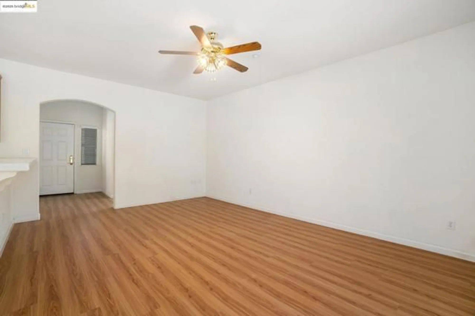 Property Slideshow image 14 of 23 | 939 centennial dr, Brentwood, CA, 94513