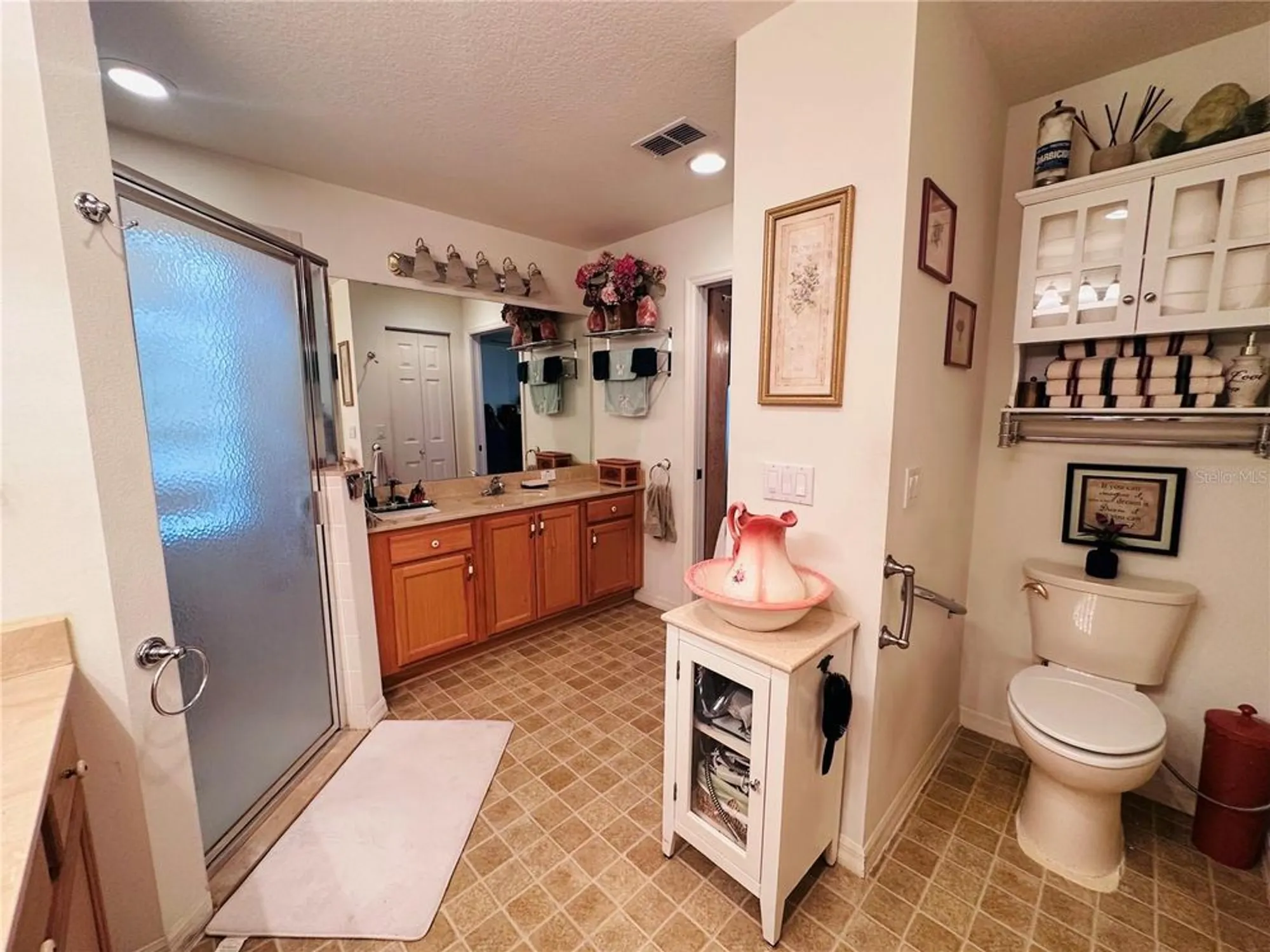 Property Slideshow image 11 of 14 | 9285 sw 90th st, Ocala, FL, 34481