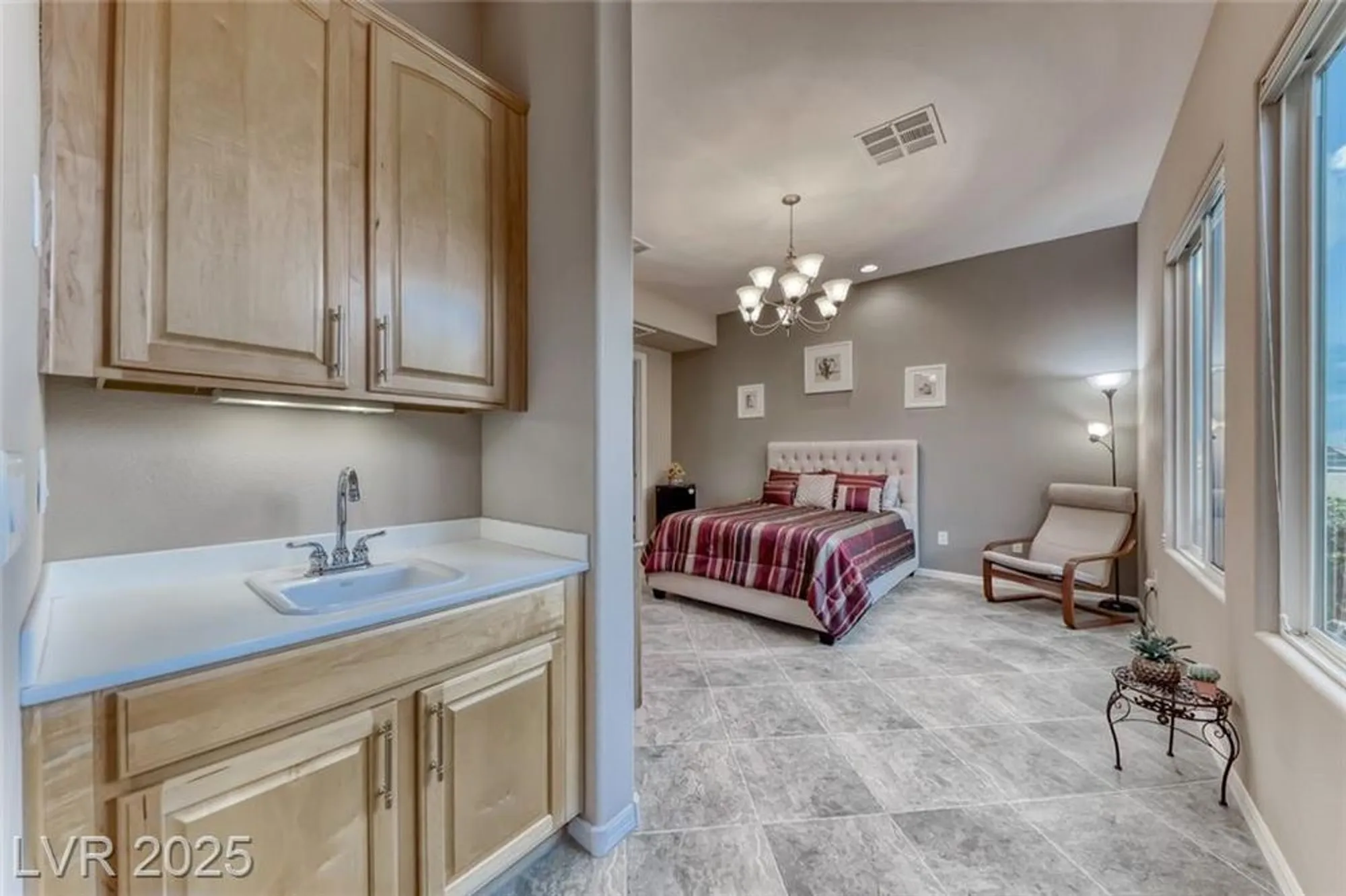 Property Slideshow image 38 of 67 | 2142 sandstone cliffs dr, Henderson, NV, 89044