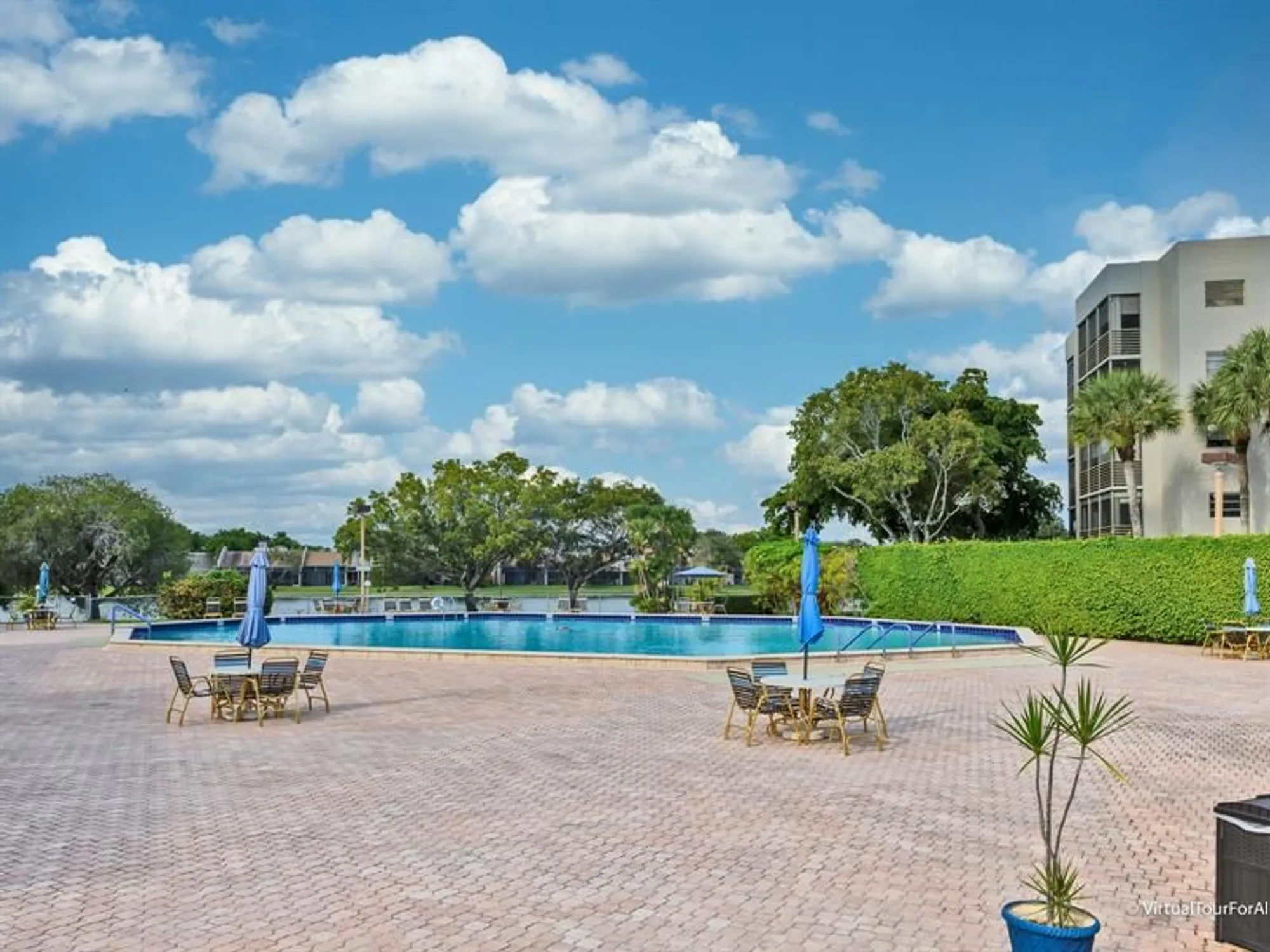 Property Slideshow image 40 of 51 | 1101 colony point cir 422, Pembroke Pines, FL, 33026