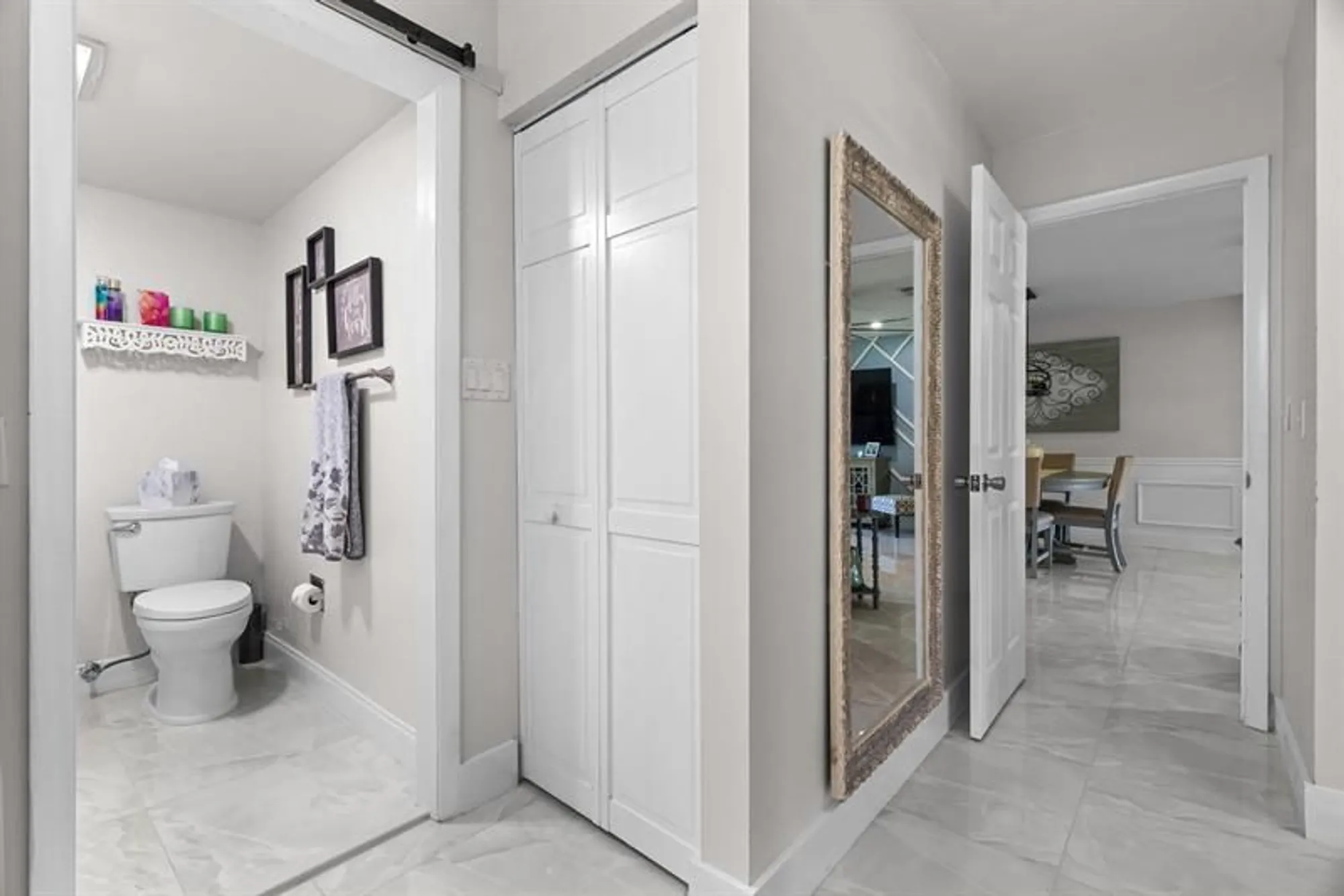 Property Slideshow image 23 of 42 | 21215 lago cir f, Boca Raton, FL, 33433