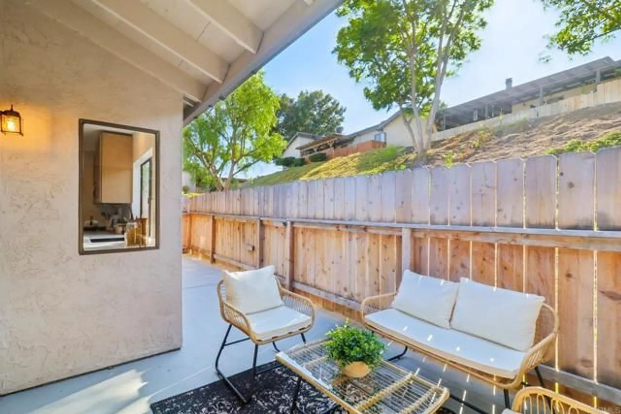 Property Slideshow image 25 of 36 | 737 nob cir, Vista, CA, 92084