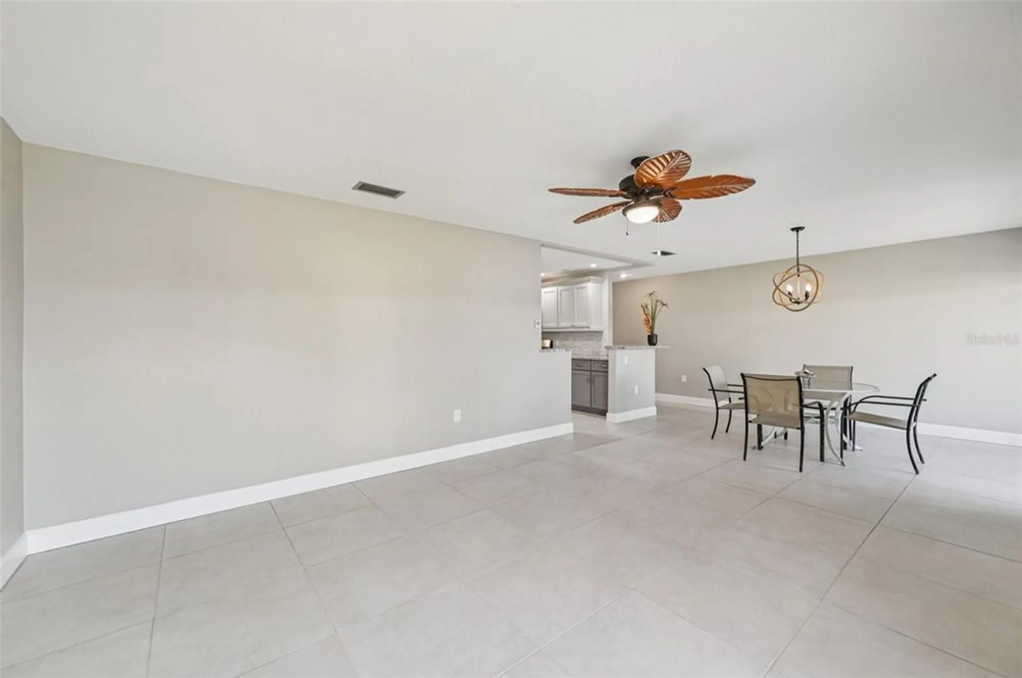 Property Slideshow image 2 of 35 | 113 whispering sands dr v-47, Sarasota, FL, 34242