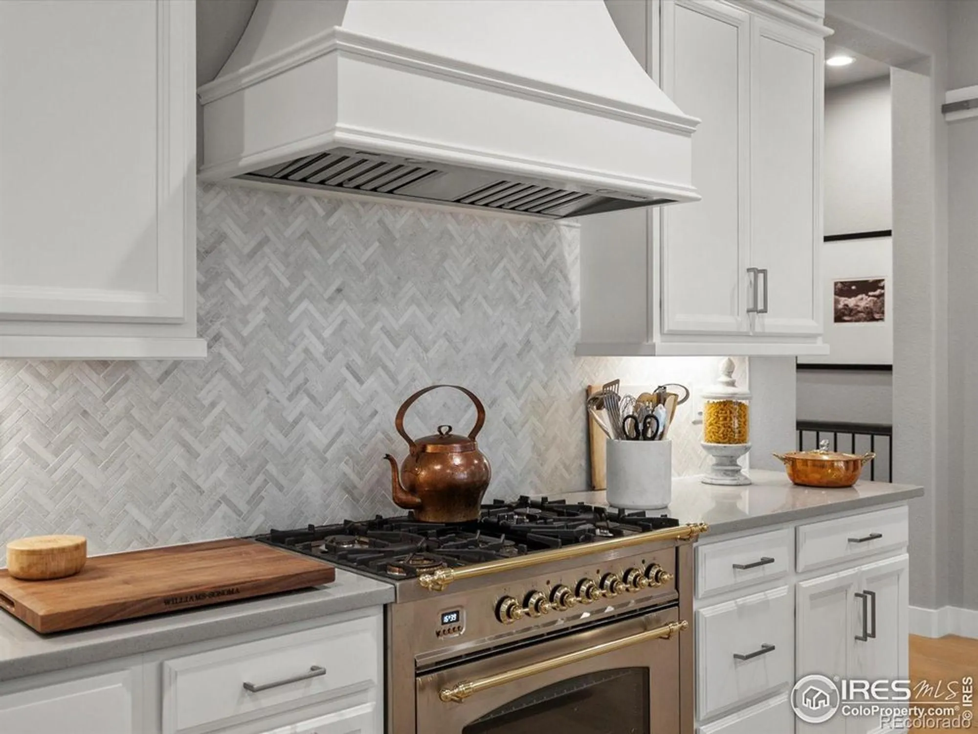 Property Slideshow image 10 of 39 | 9035 s shawnee ct, Aurora, CO, 80016