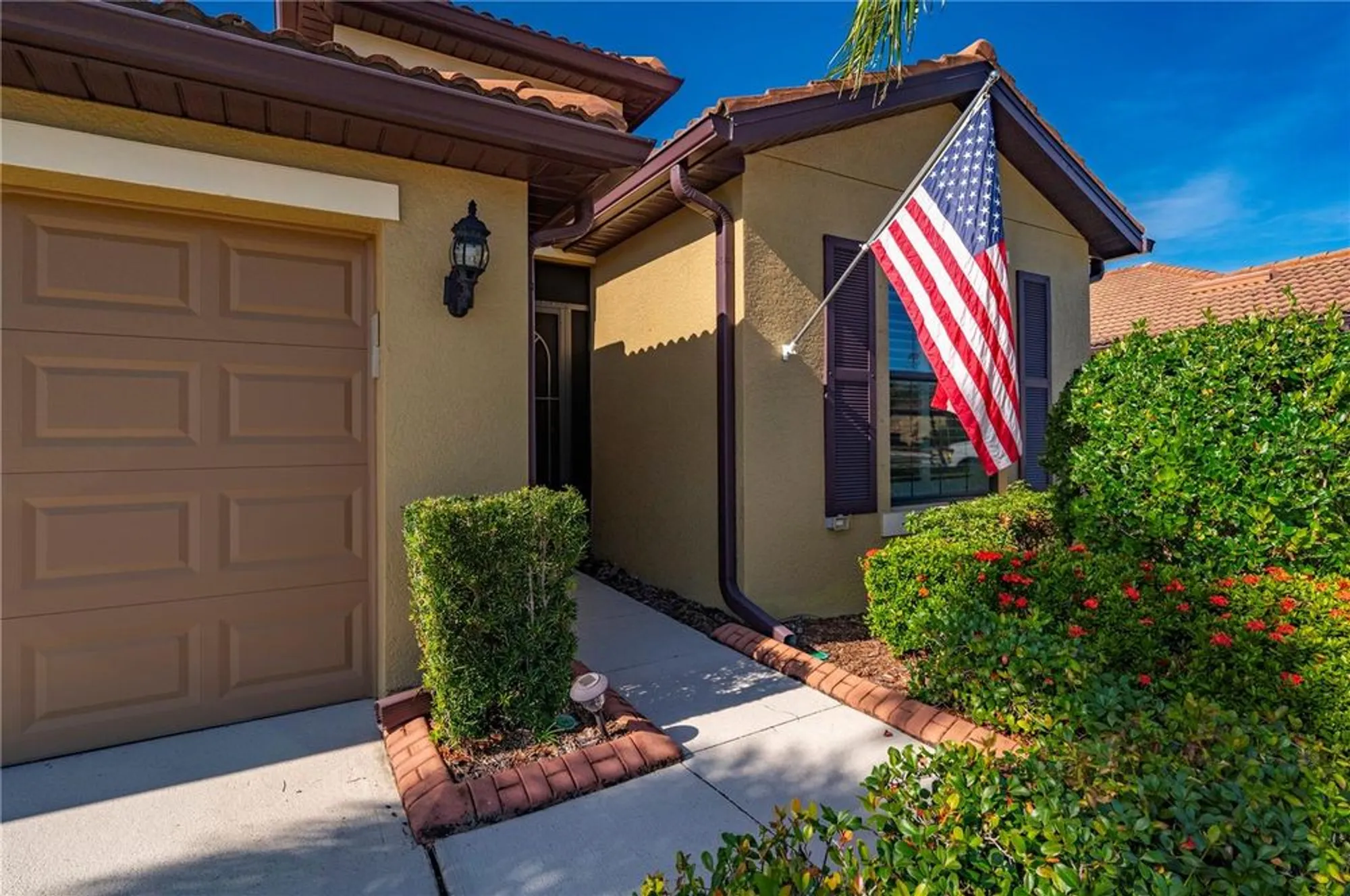 Property Slideshow image 6 of 50 | 2427 daisy dr, North Port, FL, 34289