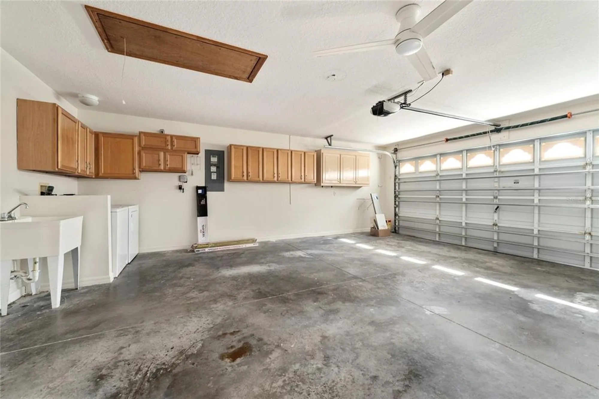 Property Slideshow image 46 of 71 | 3017 hillside ln, The Villages, FL, 32162