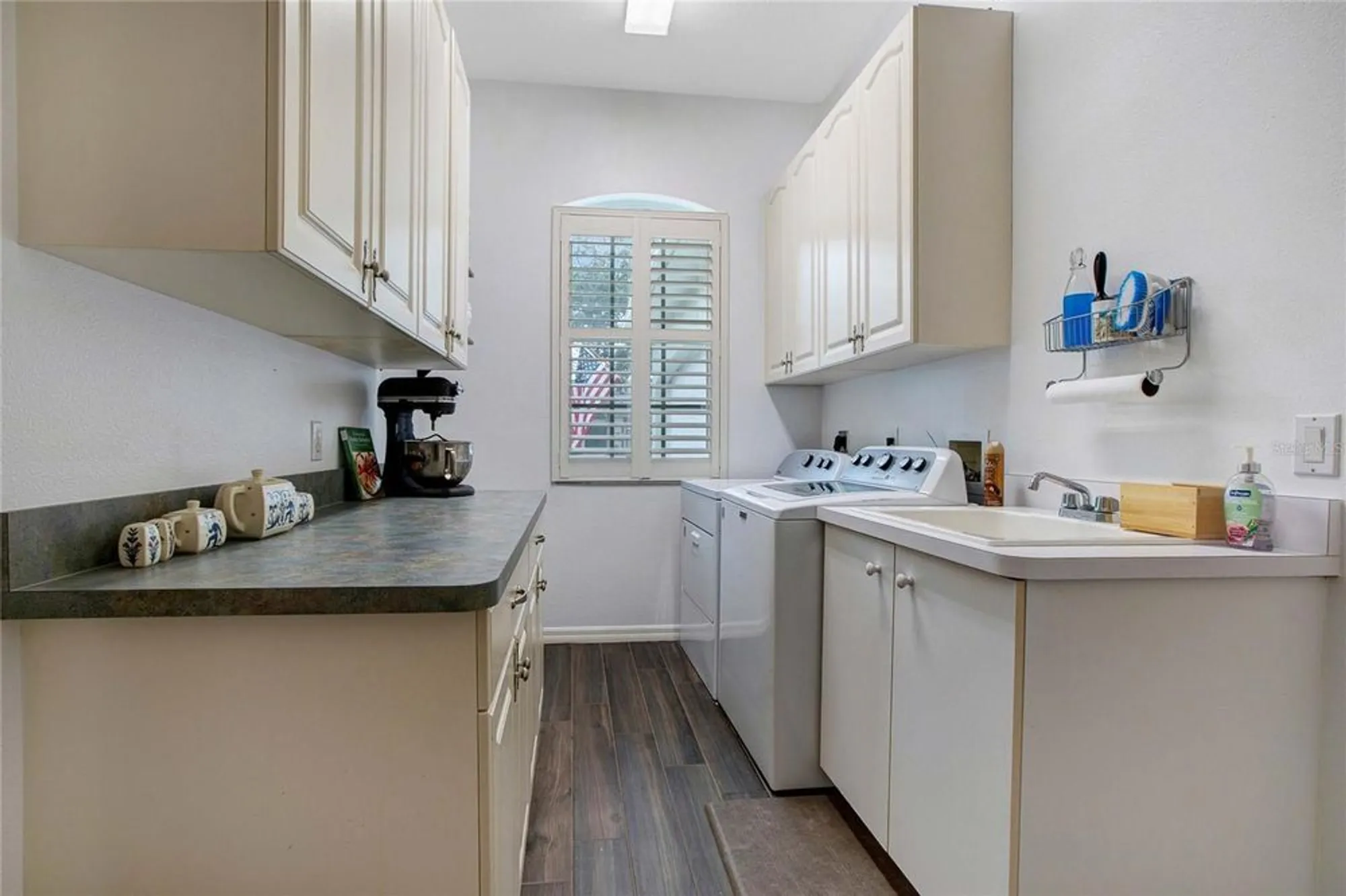 Property Slideshow image 37 of 84 | 442 tremingham way, Venice, FL, 34293