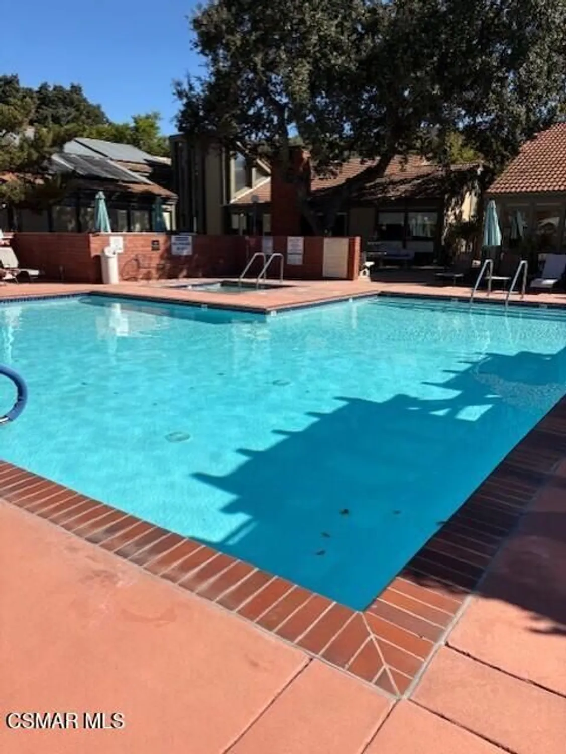 Property Slideshow image 11 of 14 | 286 oakleaf dr 23, Thousand Oaks, CA, 91360