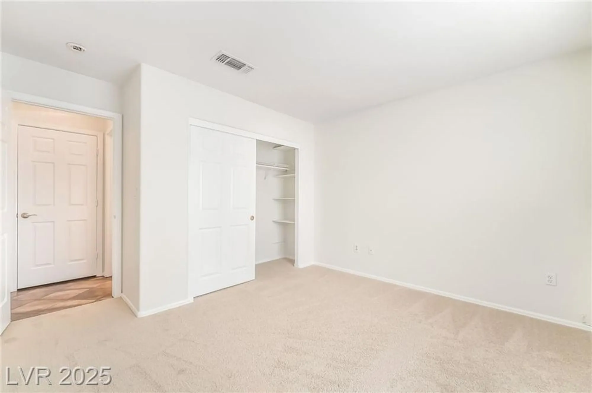 Property Slideshow image 23 of 33 | 445 golden state st, Henderson, NV, 89012