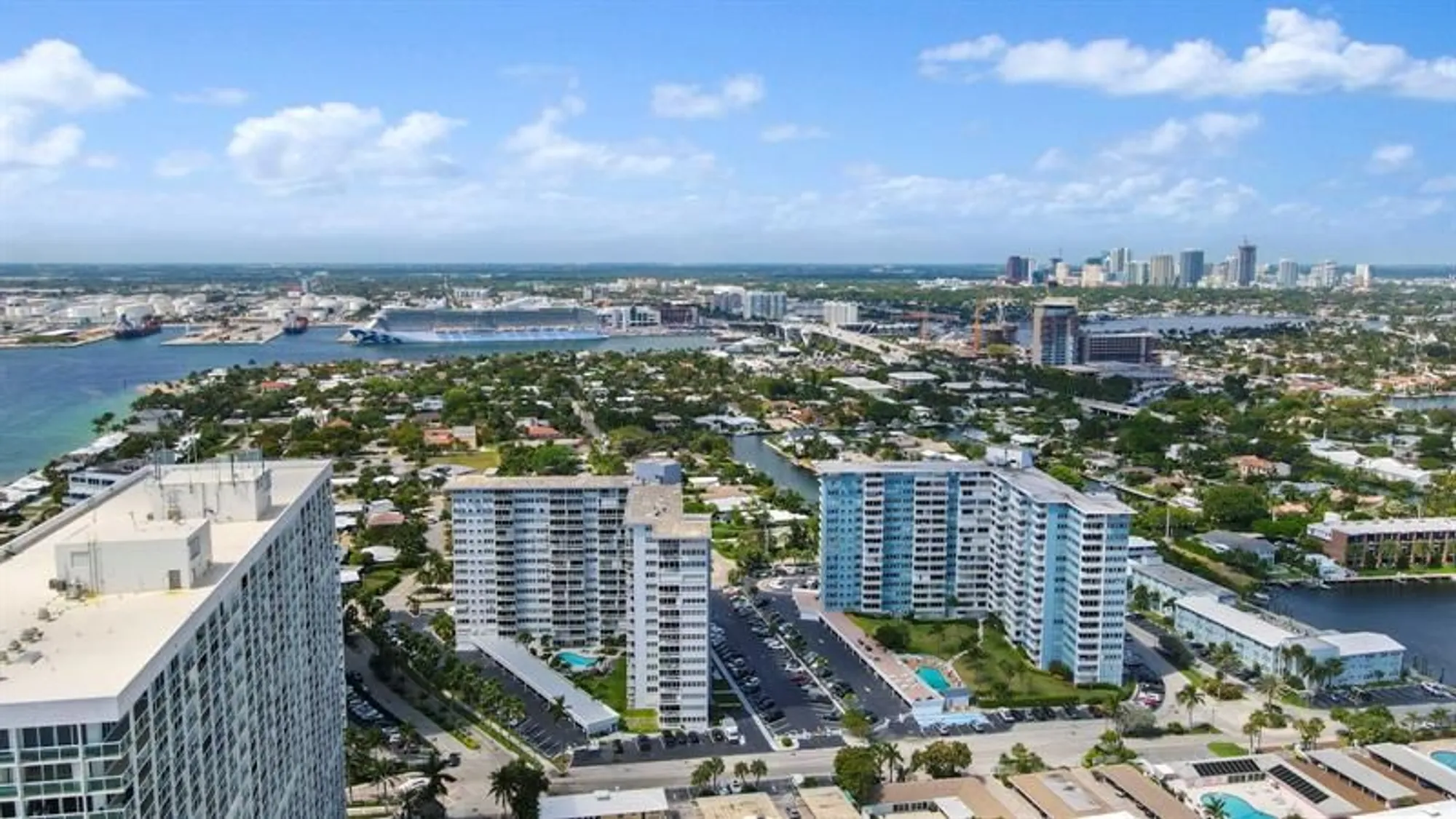 Property Slideshow image 25 of 27 | 3300 ne 36th st 201, Fort Lauderdale, FL, 33308