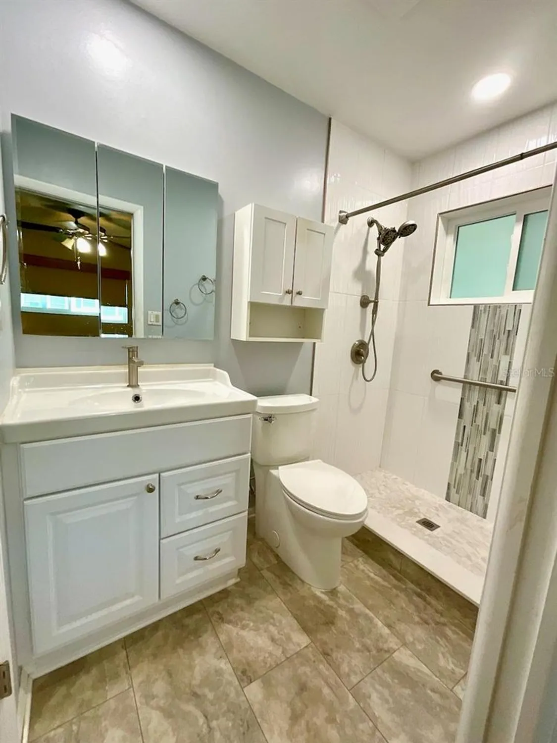 Property Slideshow image 32 of 43 | 9843 34th way n # 4, Pinellas Park, FL, 33782