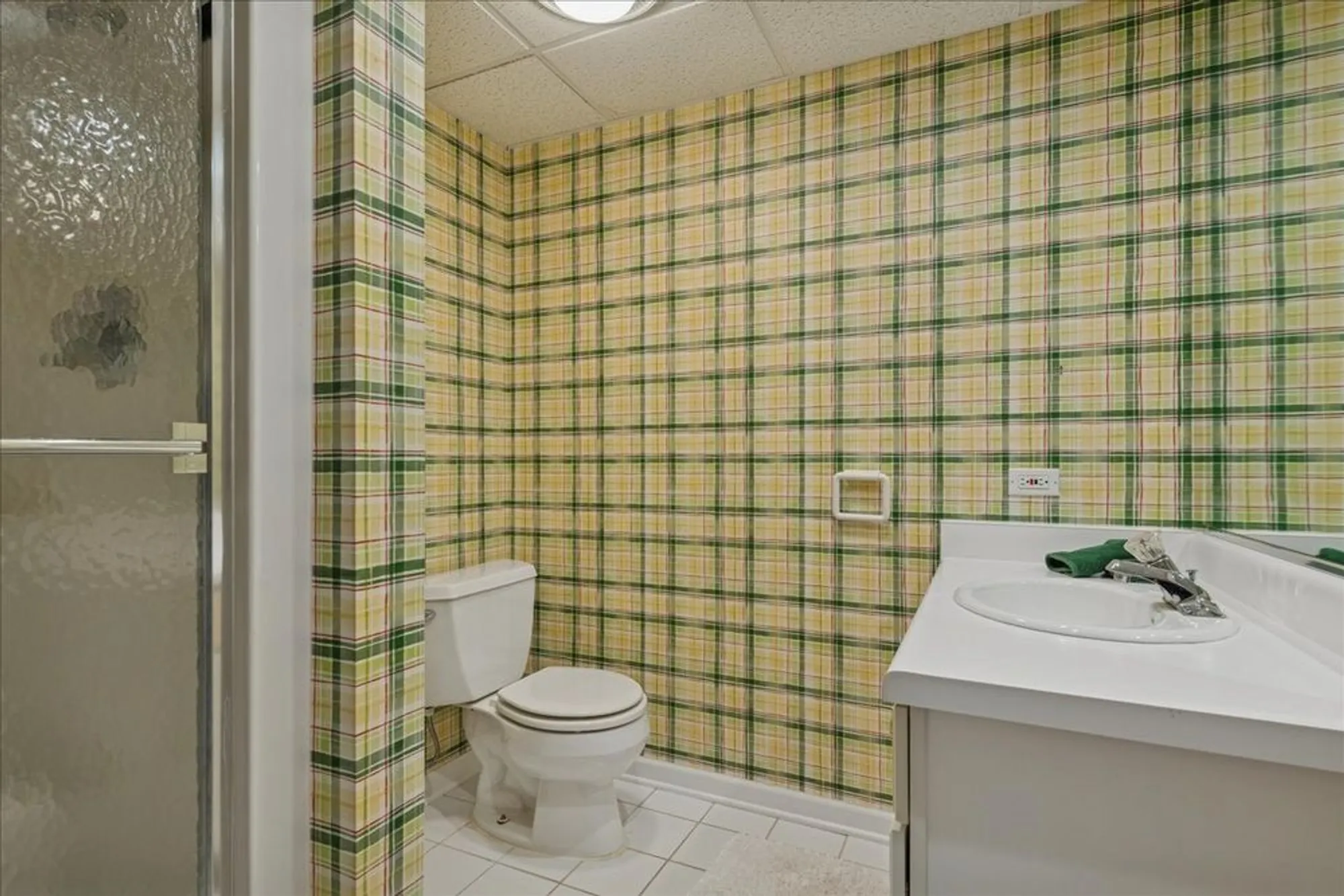 Property Slideshow image 39 of 55 | 868 longmeadow ct, Lake Barrington, IL, 60010
