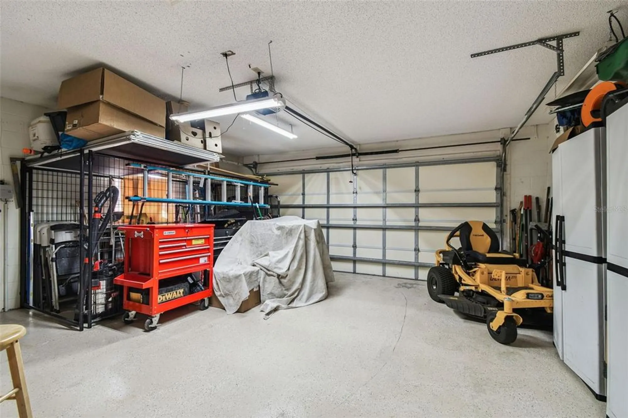 Property Slideshow image 25 of 62 | 706 plumbrook rd, Sun City Center, FL, 33573