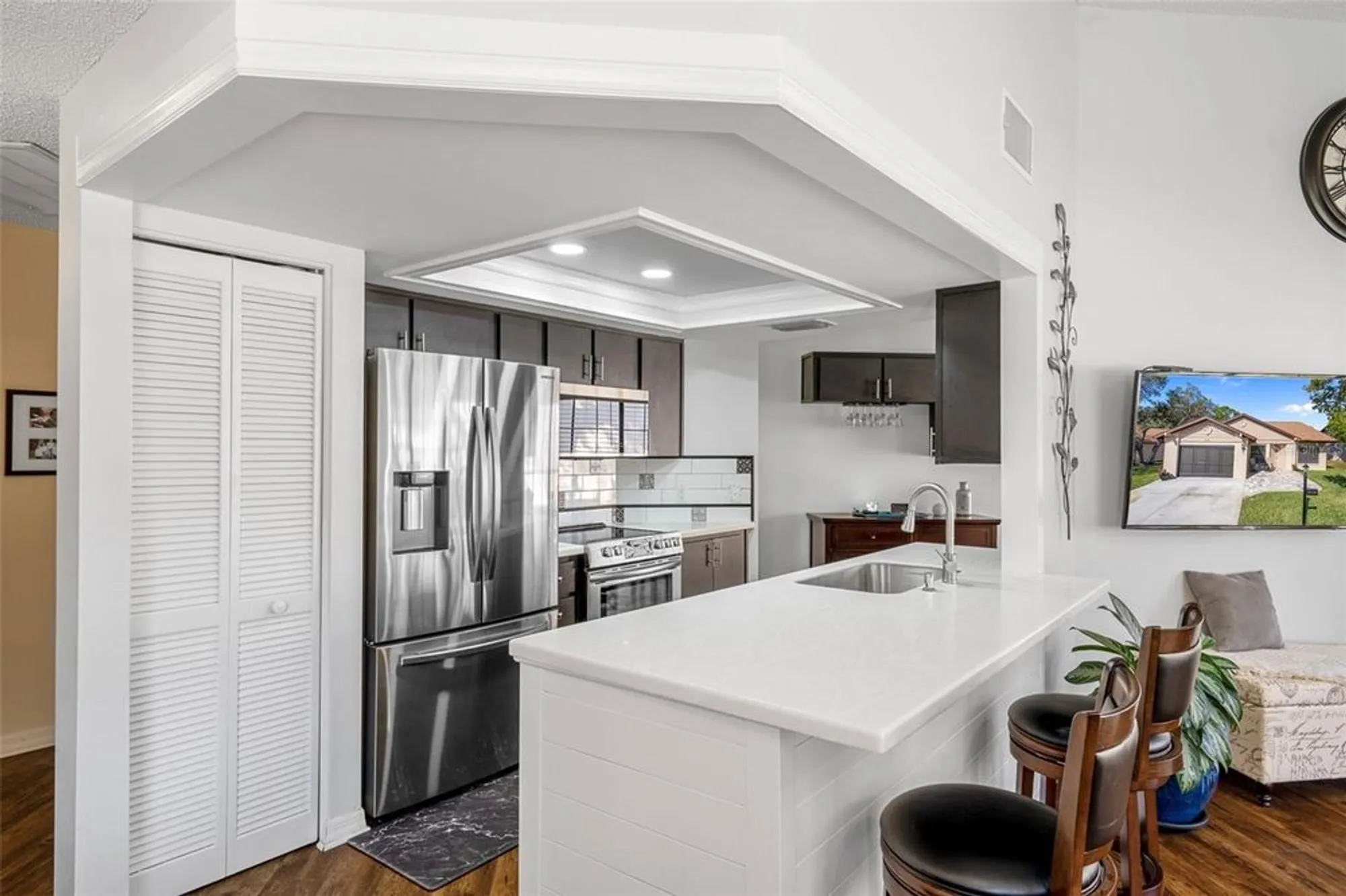 Property Slideshow image 13 of 65 | 6732 oak cluster cir, Spring Hill, FL, 34606