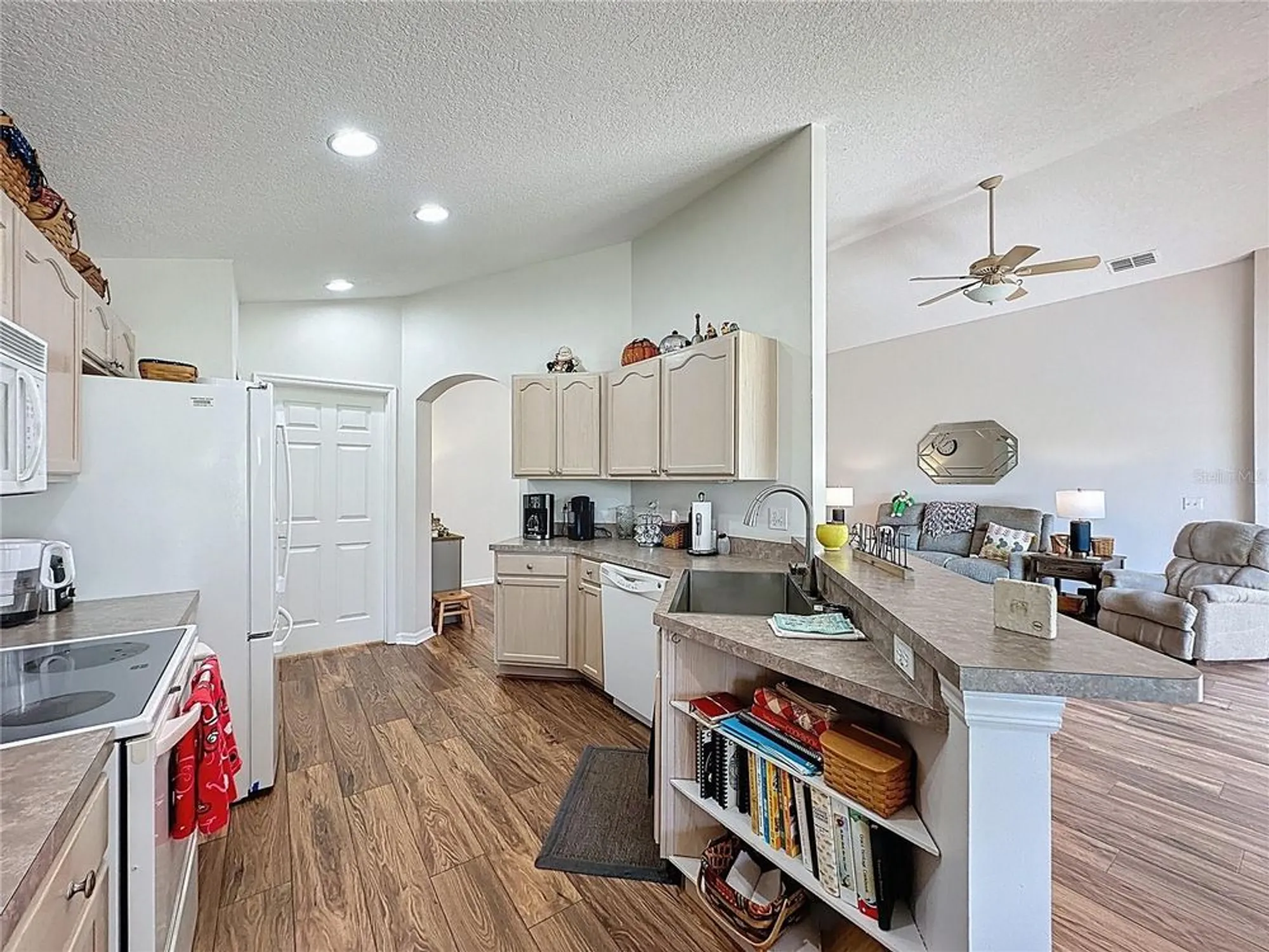 Property Slideshow image 25 of 76 | 2292 edmonton ct, Clermont, FL, 34711