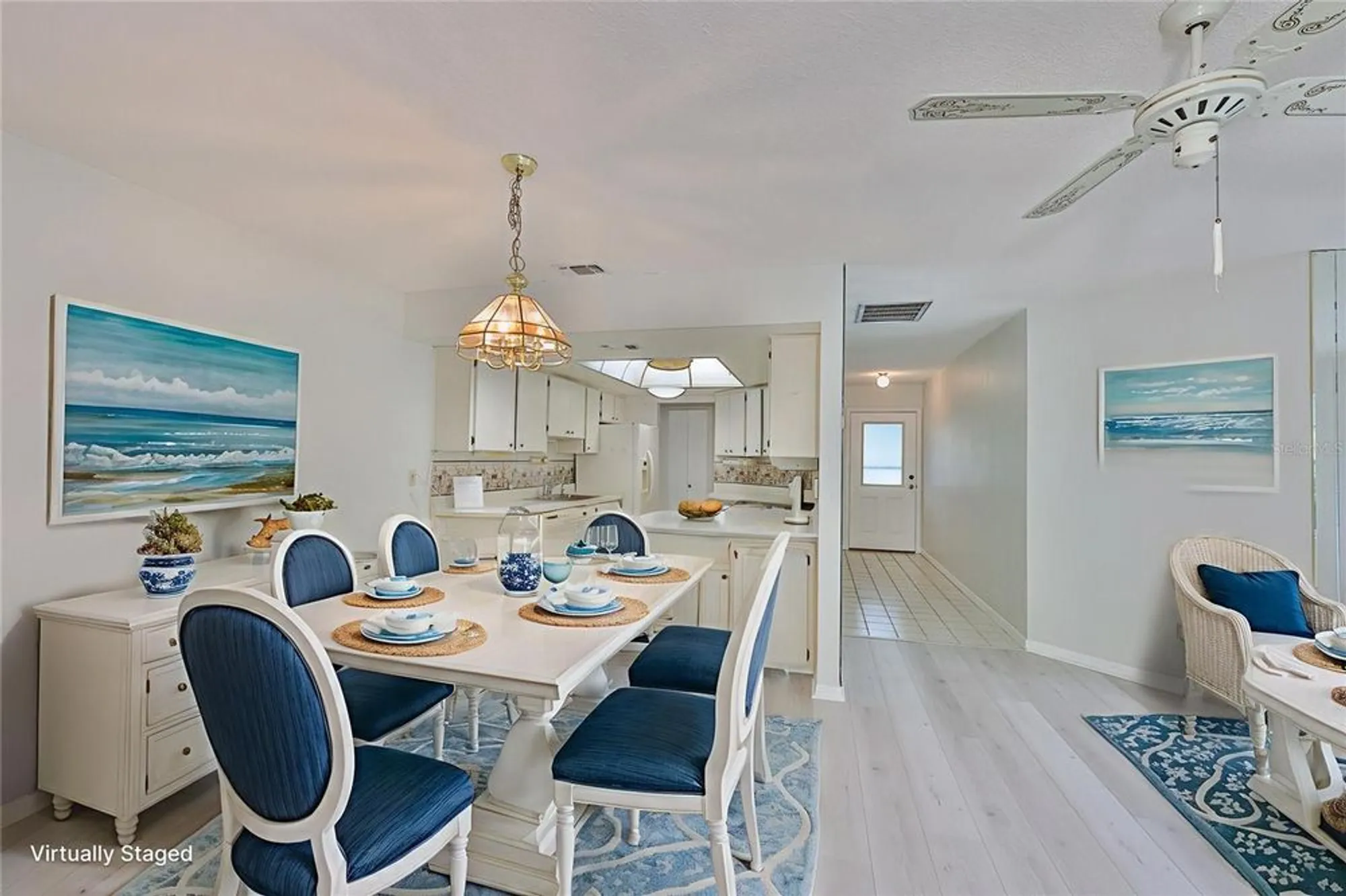 Property Slideshow image 12 of 45 | 2026 hawkhurst cir, Sun City Center, FL, 33573