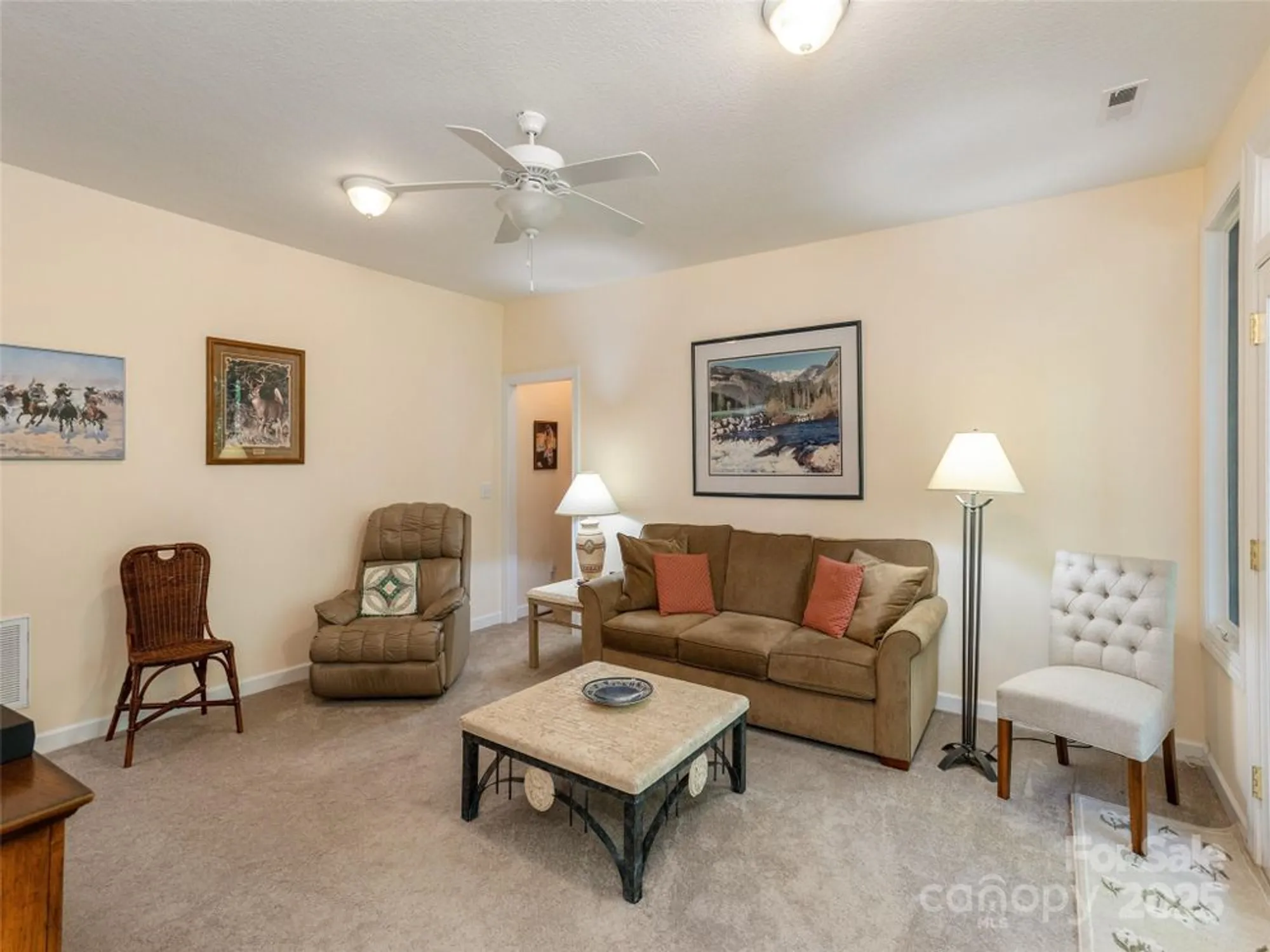 Property Slideshow image 32 of 44 | 17 high park ct, Hendersonville, NC, 28791