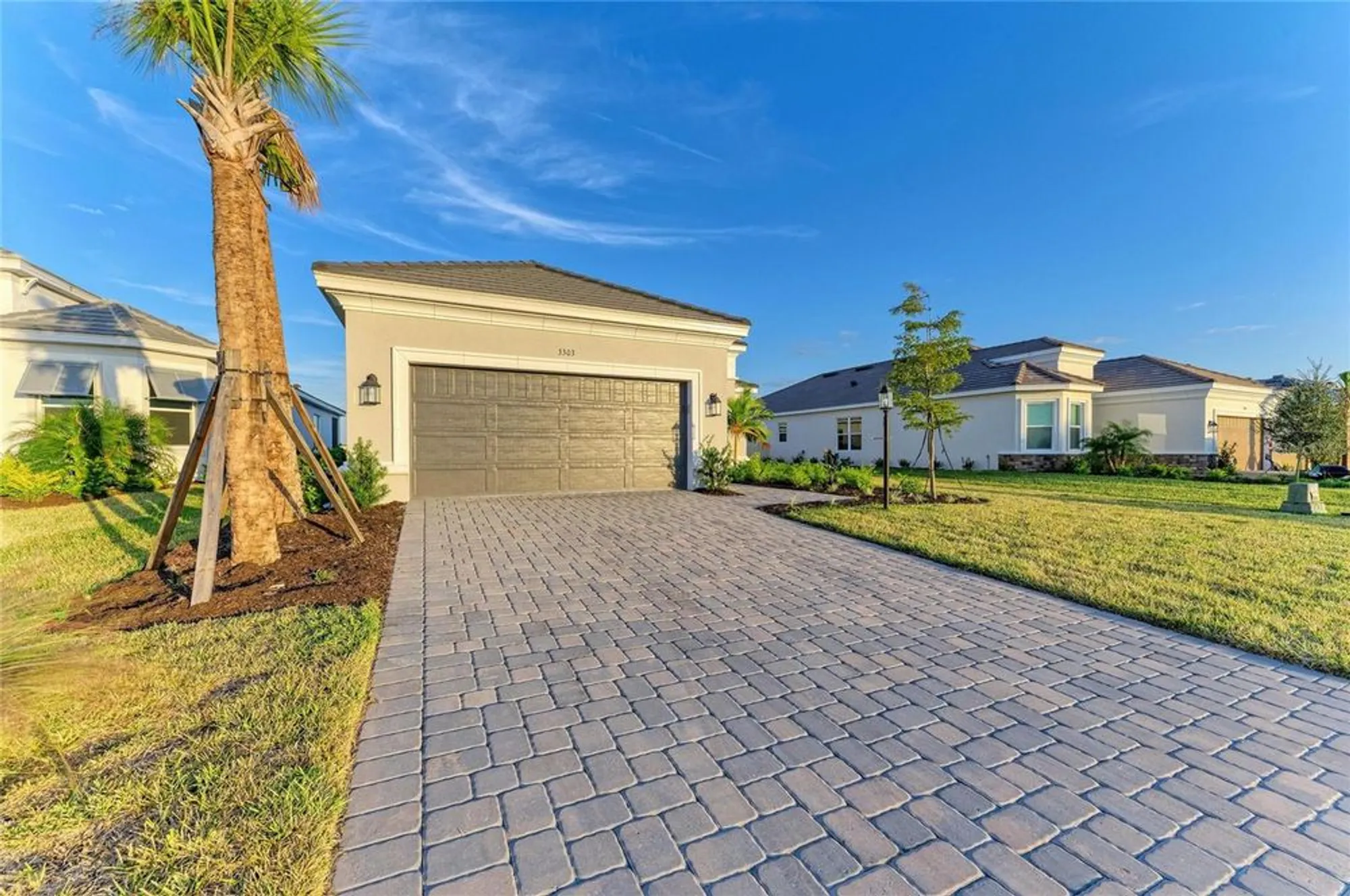 Property Slideshow image 12 of 72 | 3303 vicenza ct, Lakewood Ranch, FL, 34211