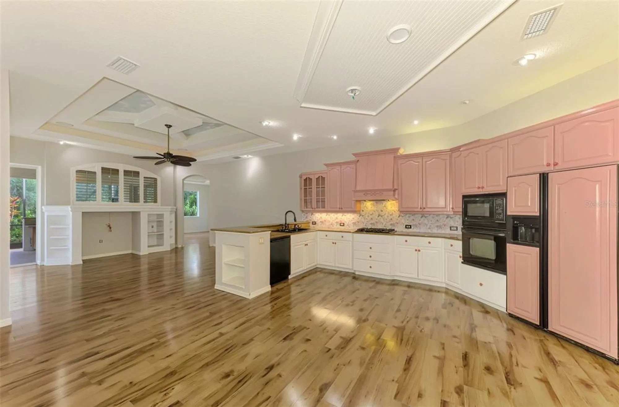 Property Slideshow image 24 of 79 | 4889 carrington cir, Sarasota, FL, 34243