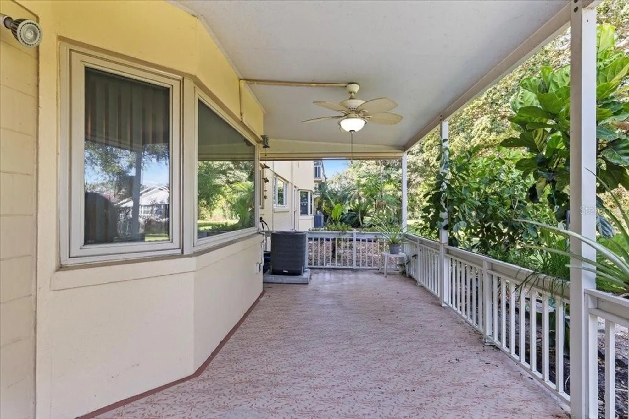 Property Slideshow image 29 of 37 | 2192 swedish dr apt 10, Clearwater, FL, 33763