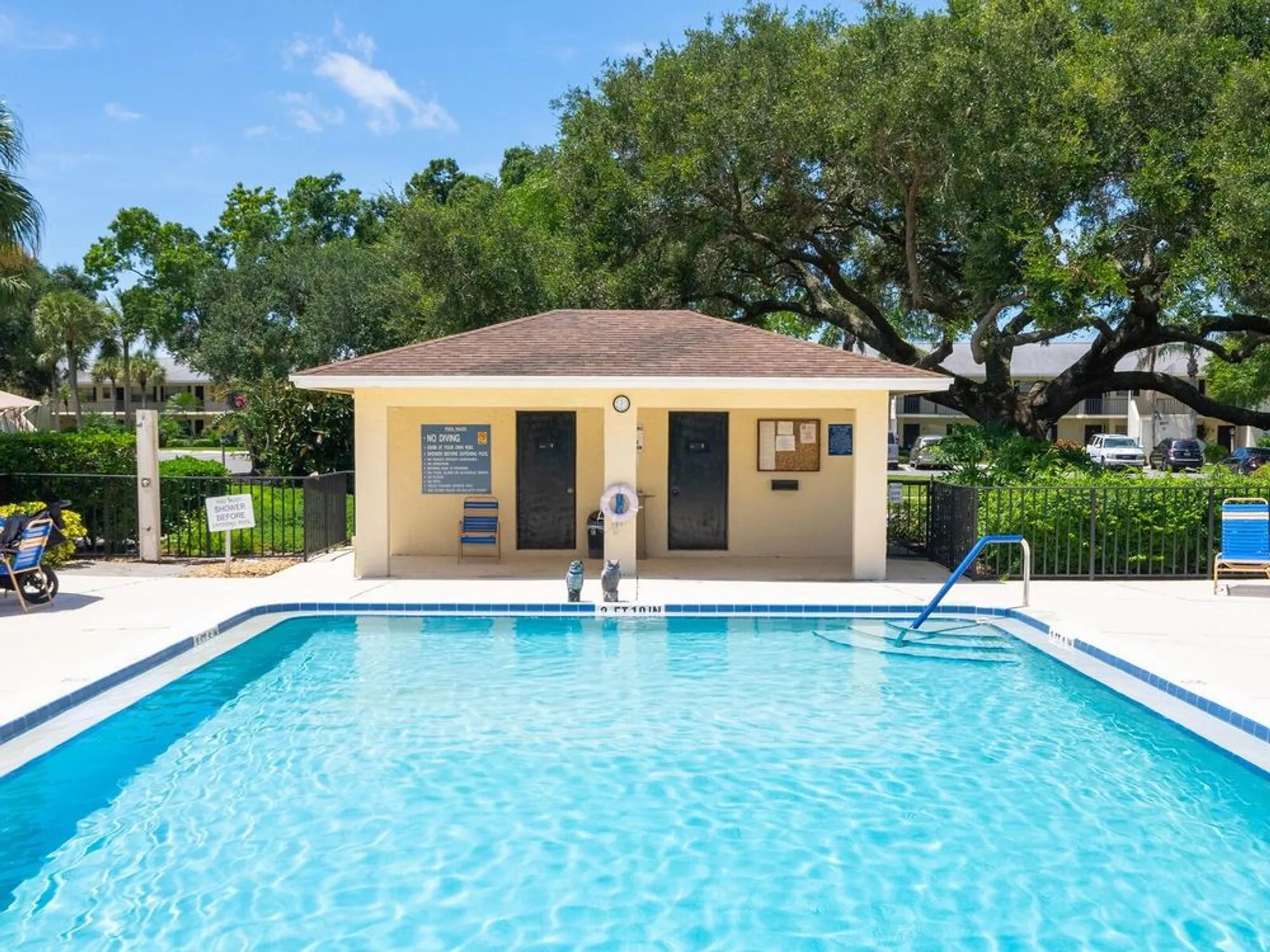 Property Slideshow image 57 of 73 | 6103 clubside dr # 6103, Sarasota, FL, 34243