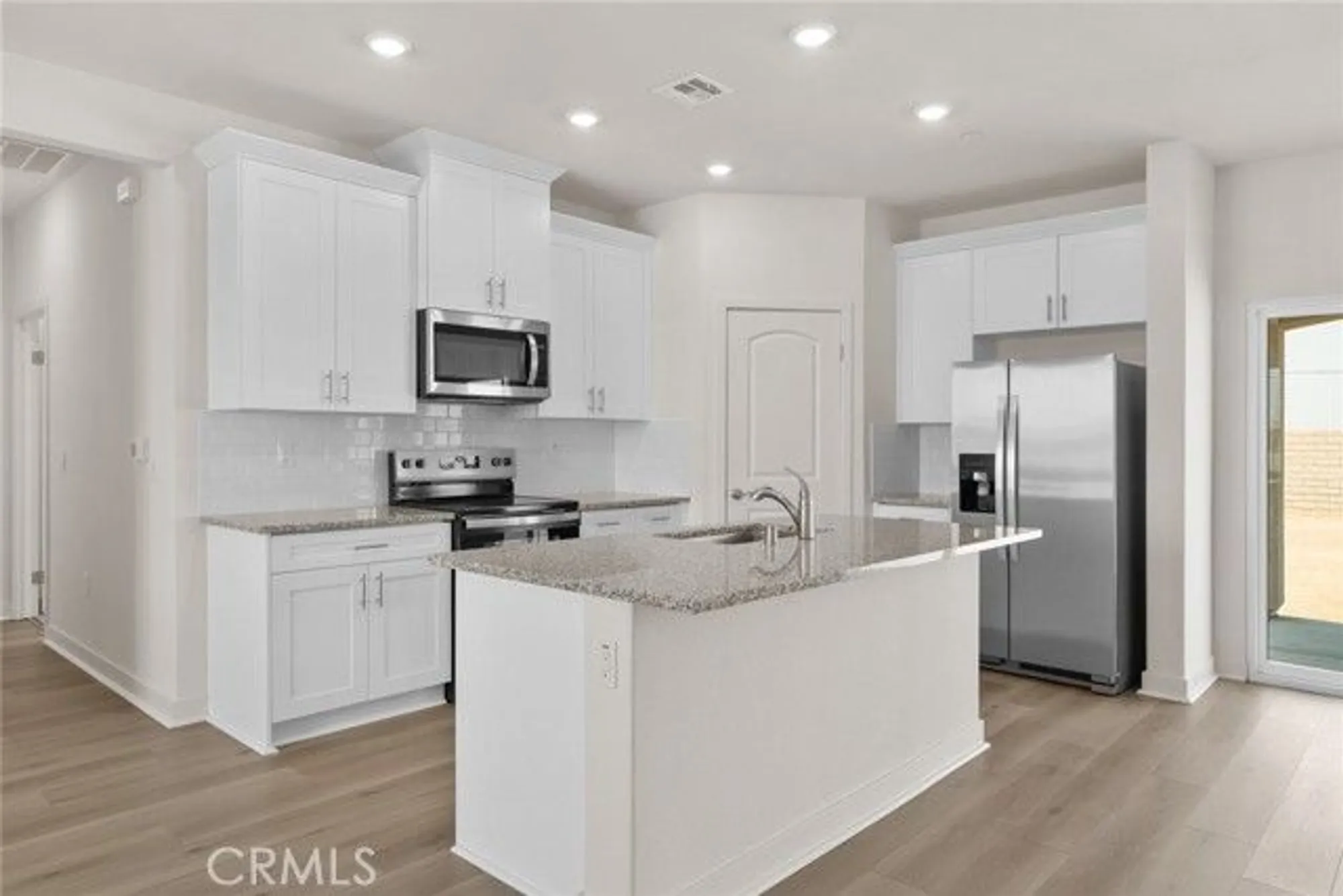 Property Slideshow image 3 of 7 | 14773 indigo rd, Apple Valley, CA, 92307