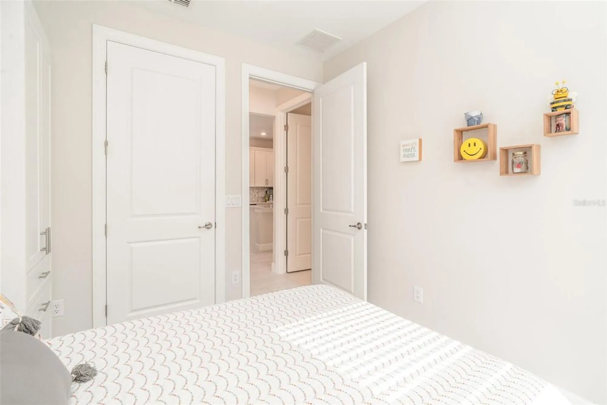 Property Slideshow image 14 of 24 | 1344 raspberry dr, North Port, FL, 34289