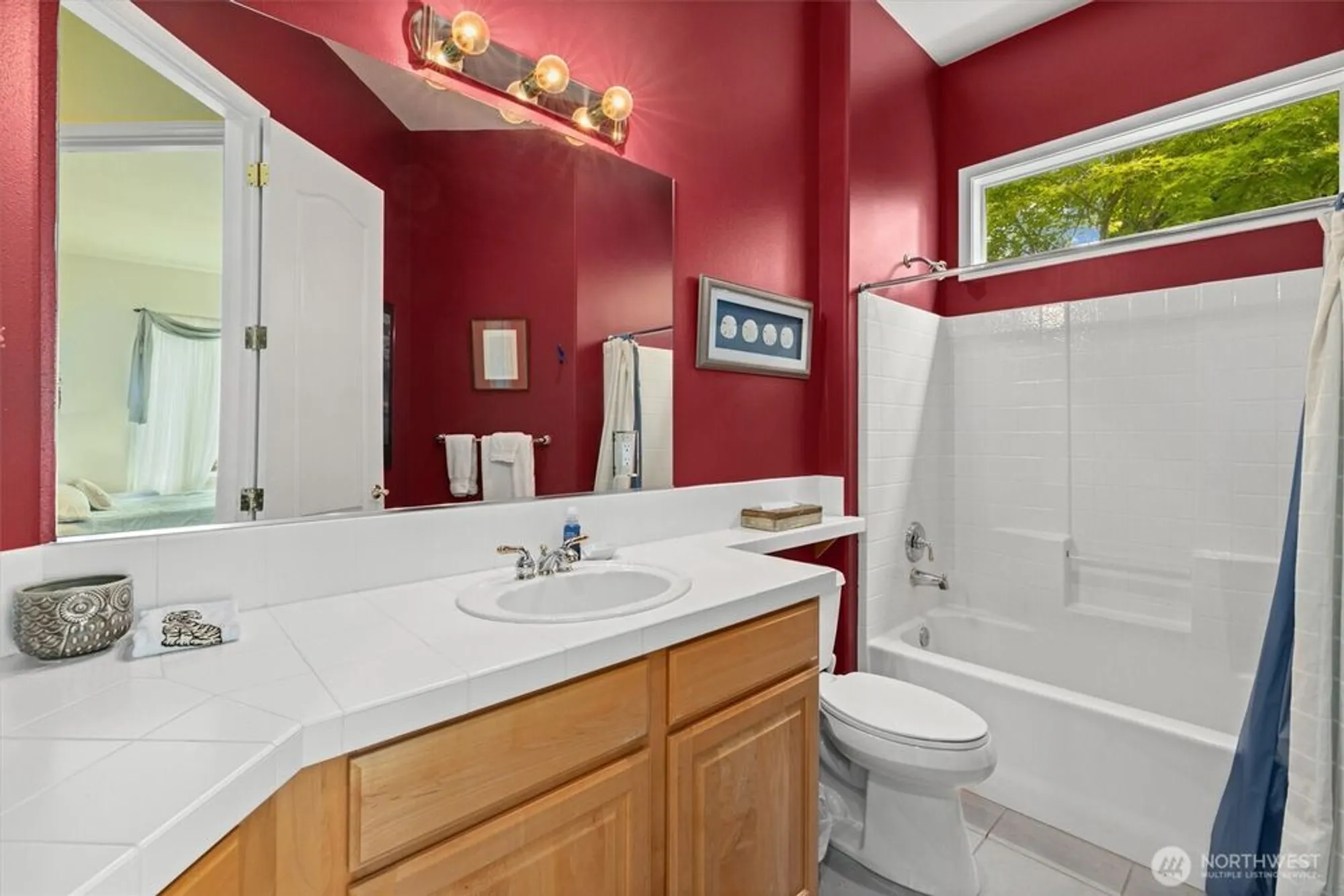 Property Slideshow image 30 of 38 | 23263 ne 126th st, Redmond, WA, 98053