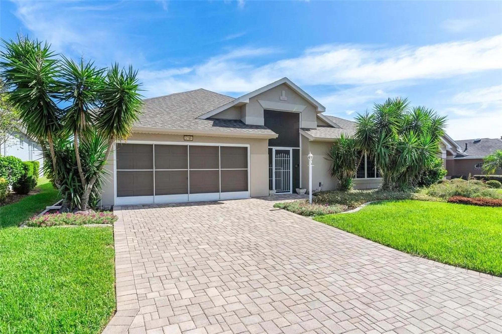Property Slideshow image 38 of 73 | 5789 bounty cir, Tavares, FL, 32778