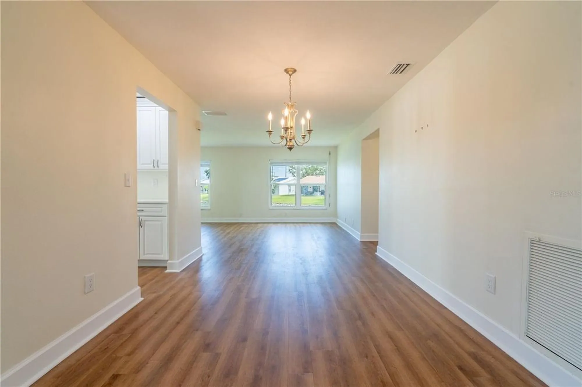 Property Slideshow image 14 of 37 | 9221 40th way n # 5, Pinellas Park, FL, 33782