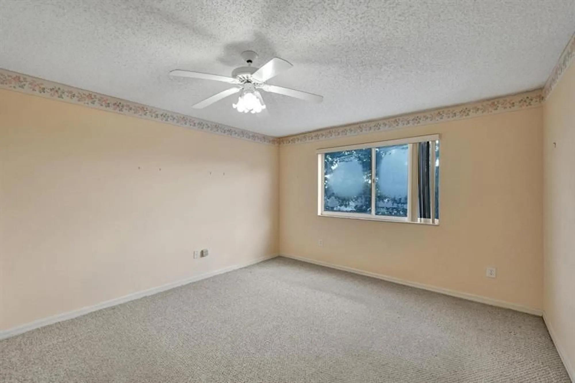 Property Slideshow image 35 of 61 | 9587 weldon cir apt b312, Fort Lauderdale, FL, 33321