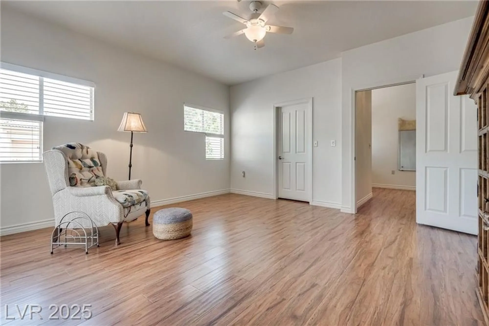 Property Slideshow image 12 of 29 | 421 wonderstone dr, Las Vegas, NV, 89107