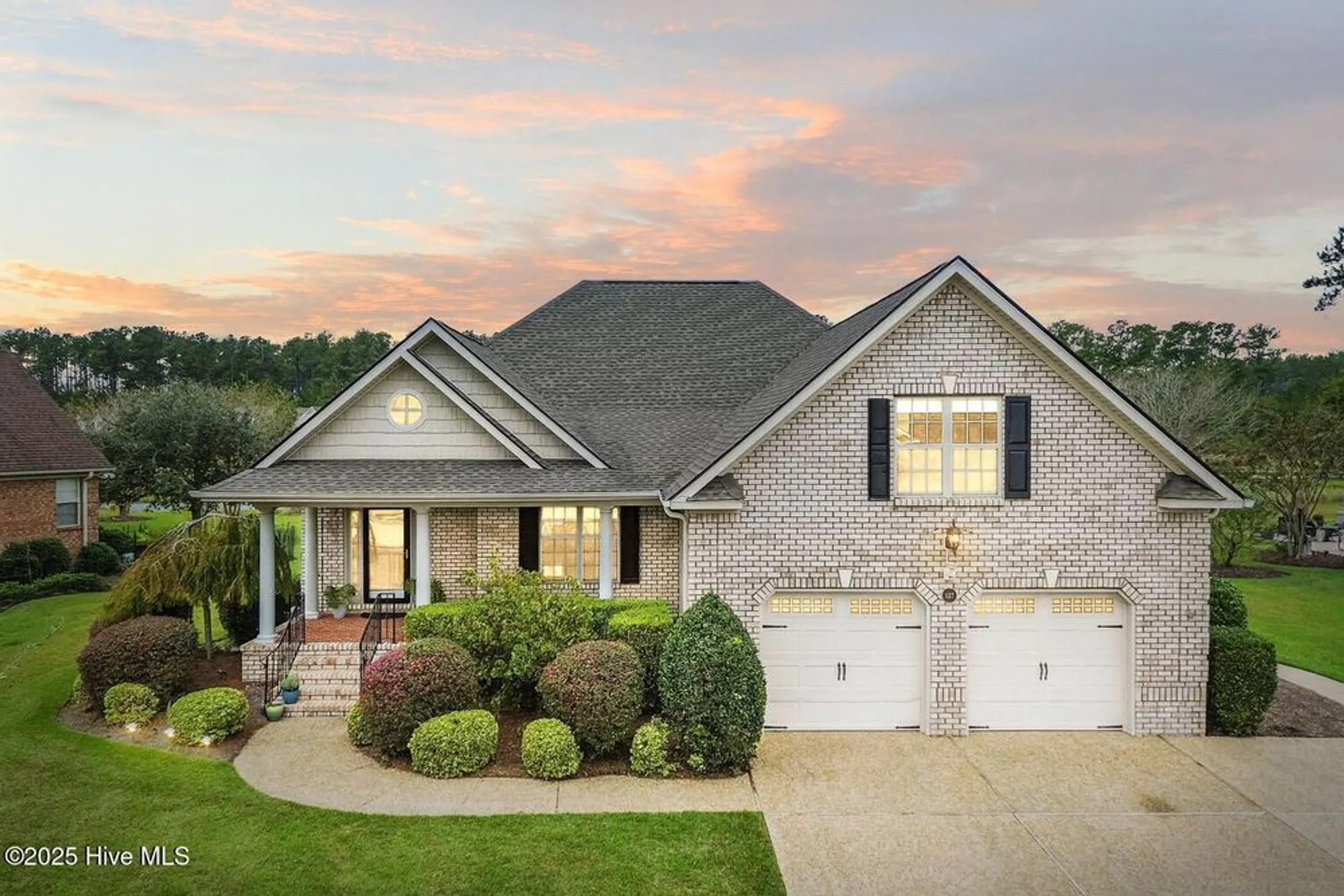 Property Slideshow image 4 of 63 | 1127 walbury ct, Leland, NC, 28451