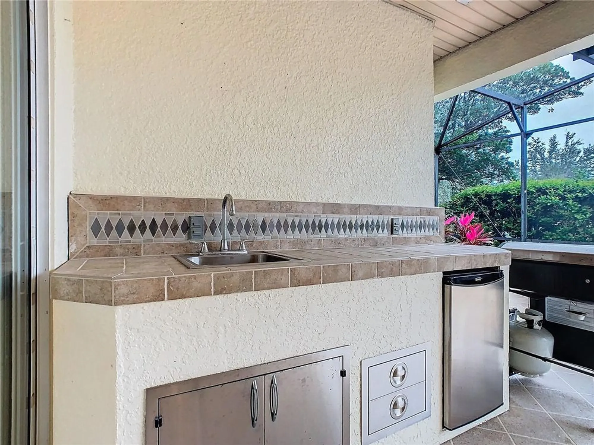 Property Slideshow image 45 of 63 | 100 ventana dr, Kissimmee, FL, 34759