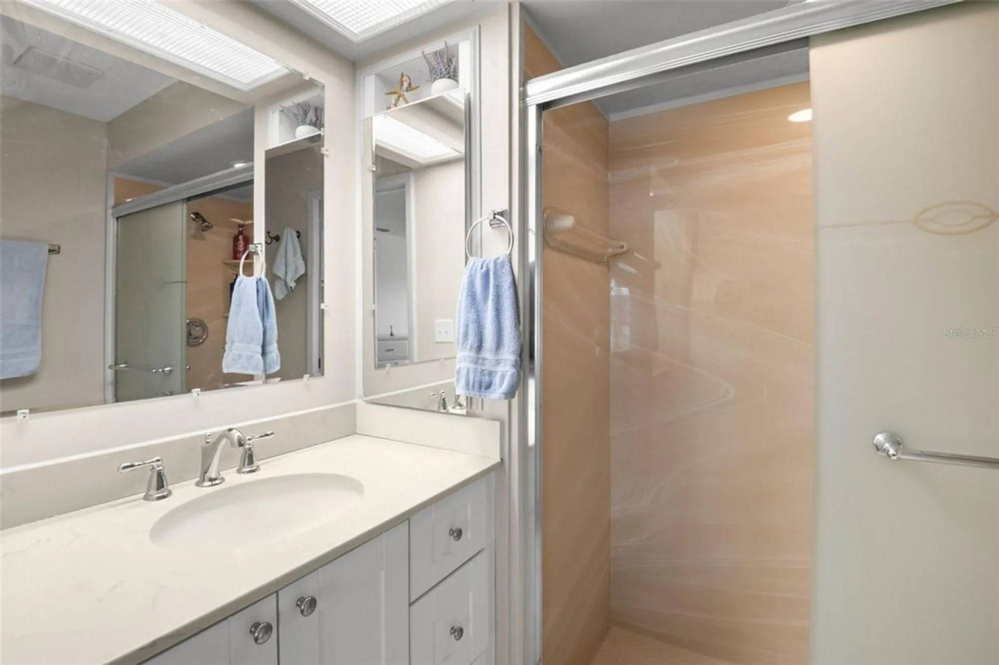 Property Slideshow image 26 of 81 | 3497 e woodmont way, Palm Harbor, FL, 34684