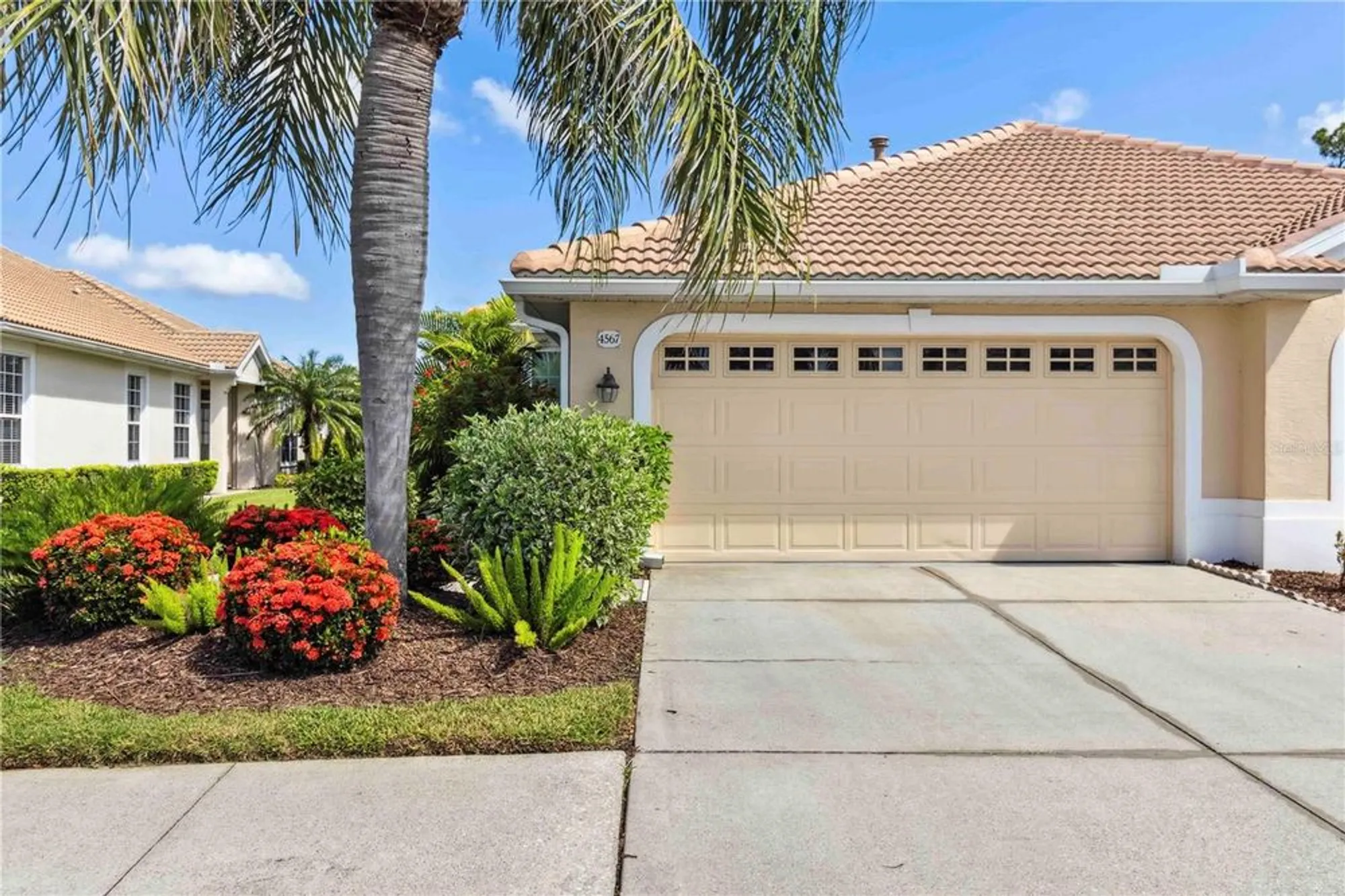 Property Slideshow image 2 of 70 | 4567 whispering oaks dr, North Port, FL, 34287