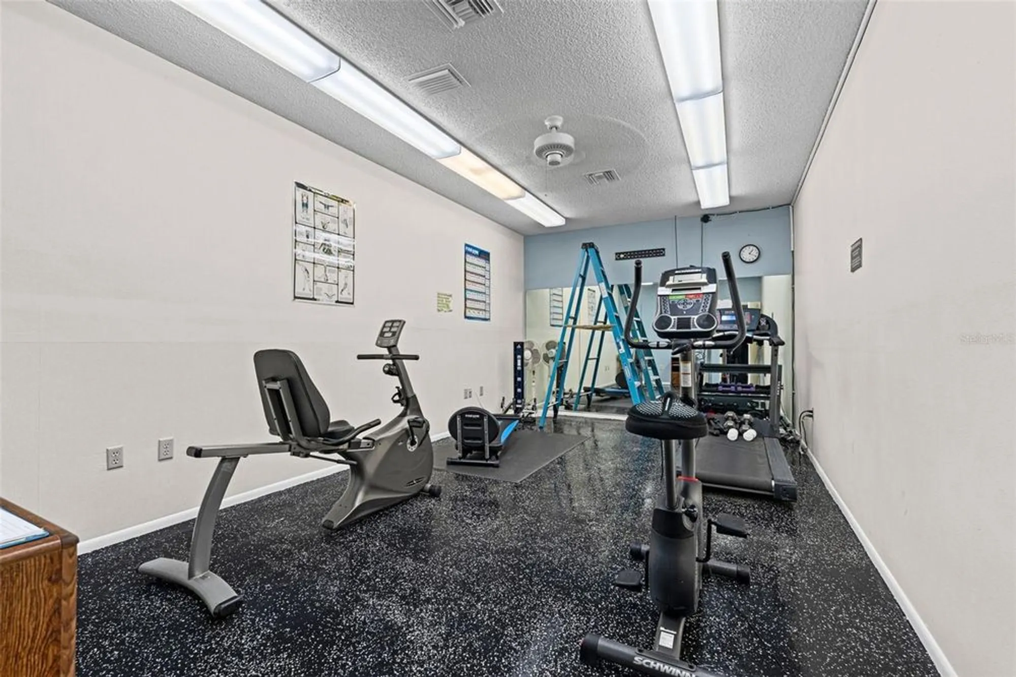 Property Slideshow image 40 of 42 | 3952 ashwood ln 37, Sarasota, FL, 34232